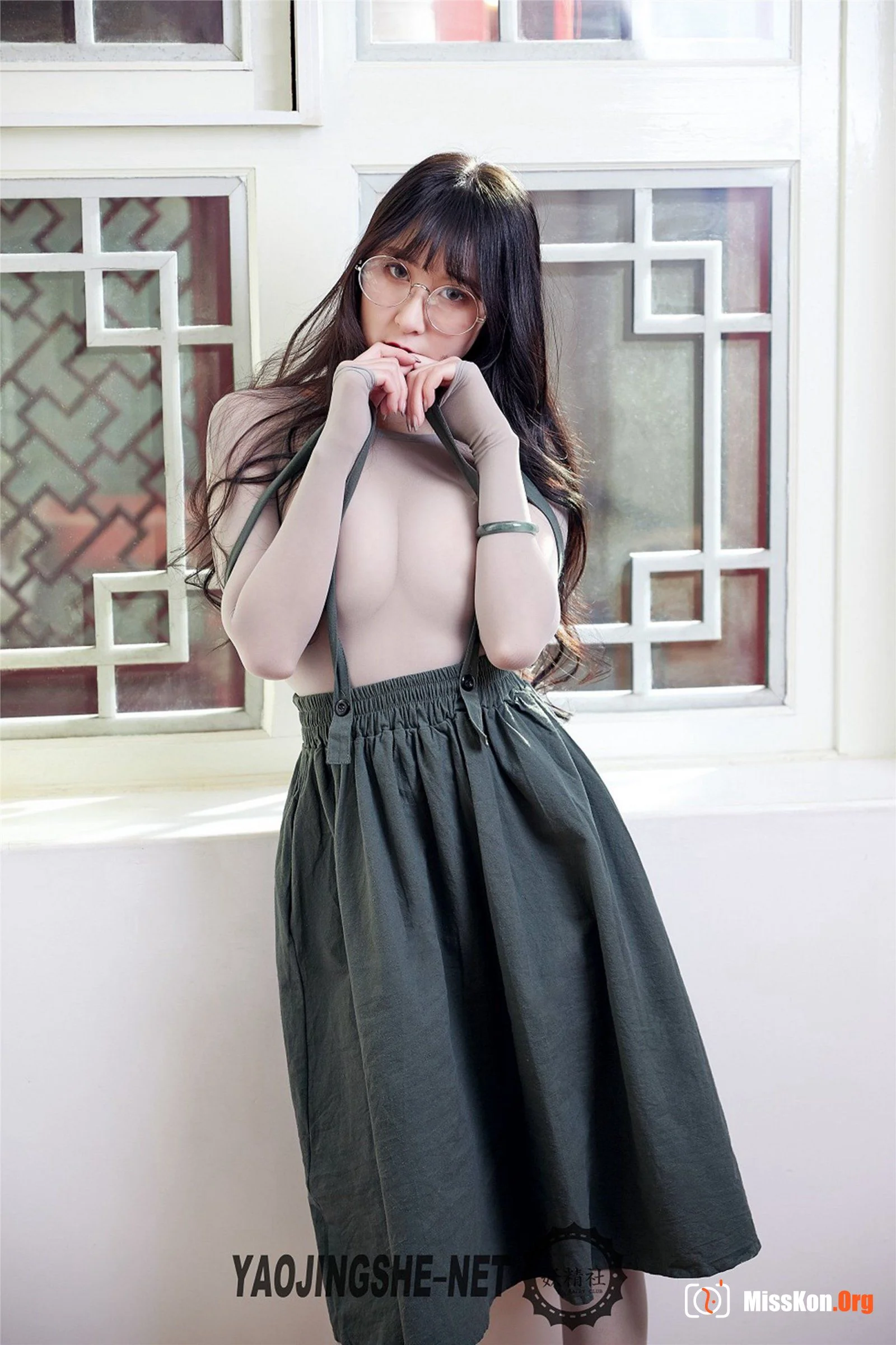 Jiao Yi: Imprisoned under the roof (H1905) - Photo 18