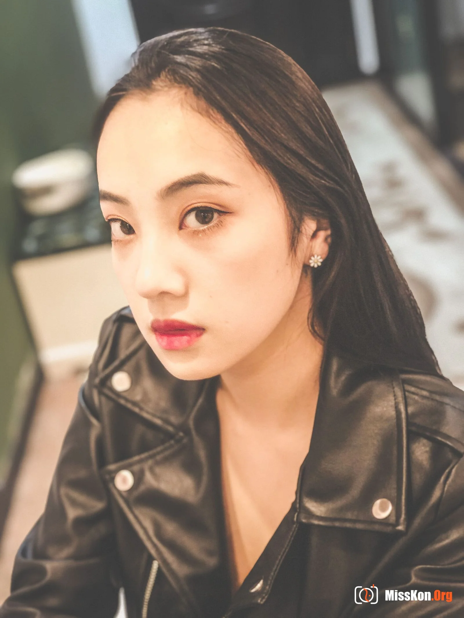Jie Ge: Leather fishnet stockings (2019-12-19) - Photo 13