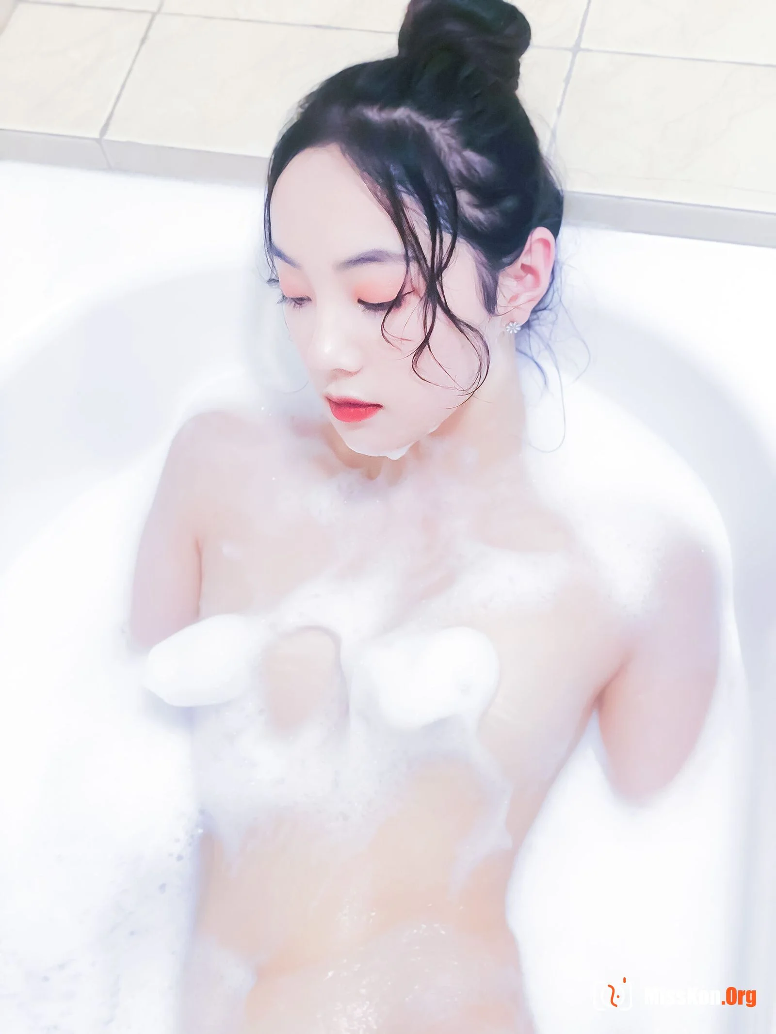 Jie Ge: Milk bath (2019-12-19) - Photo 16