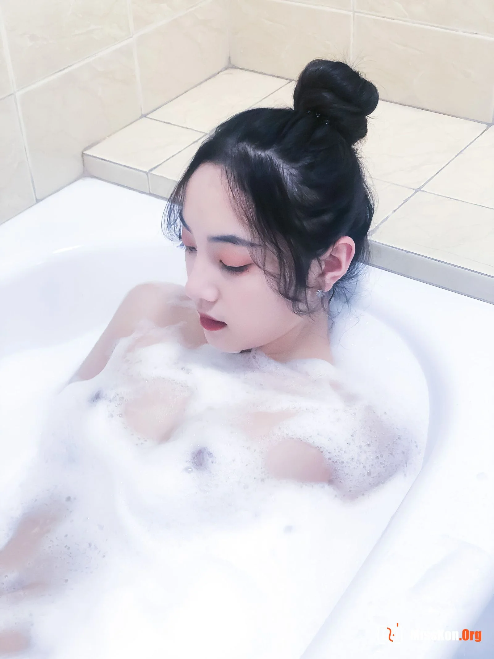 Jie Ge: Milk bath (2019-12-19) - Photo 6