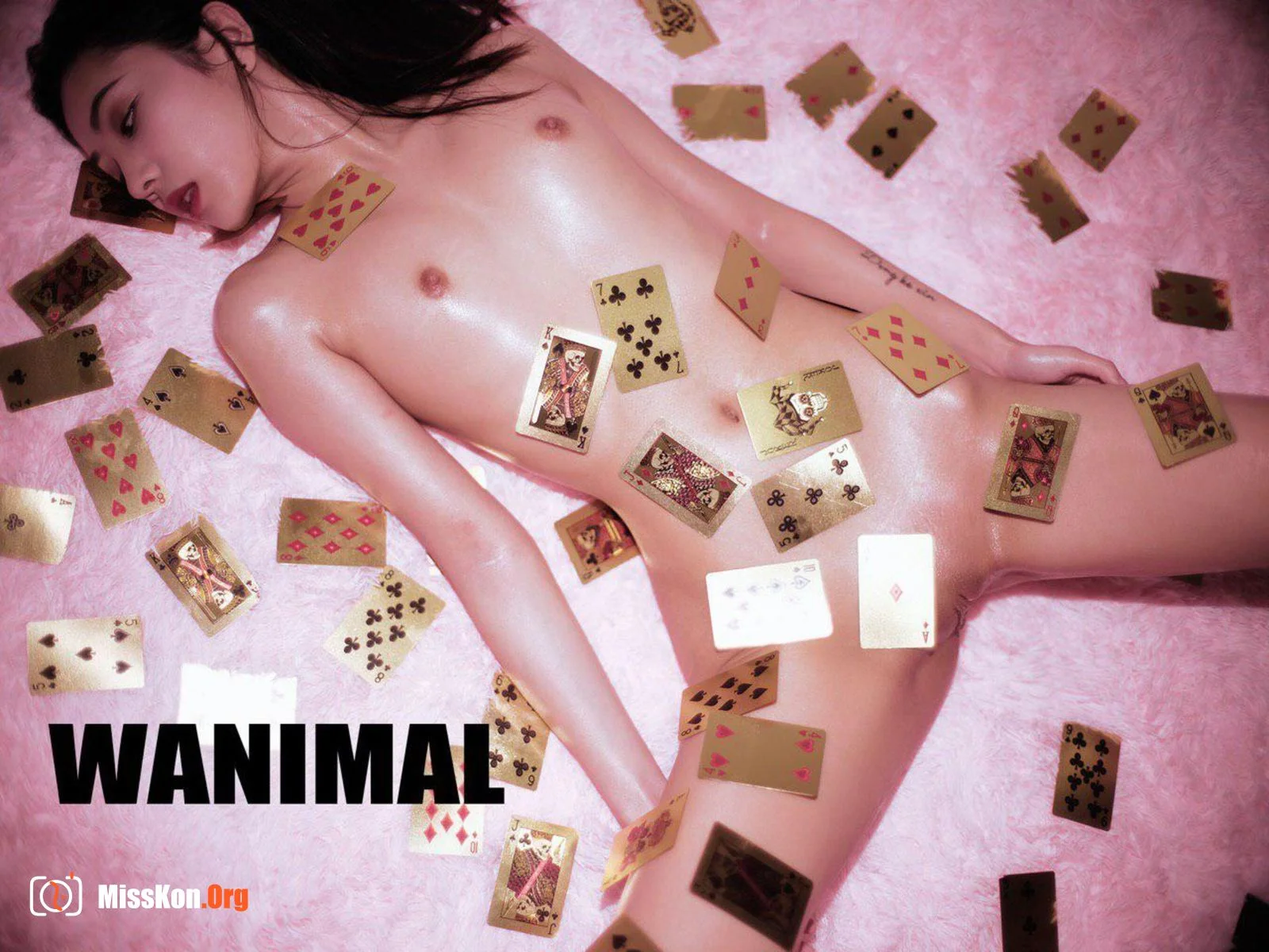 Jie Ge: Poker - Photo 9