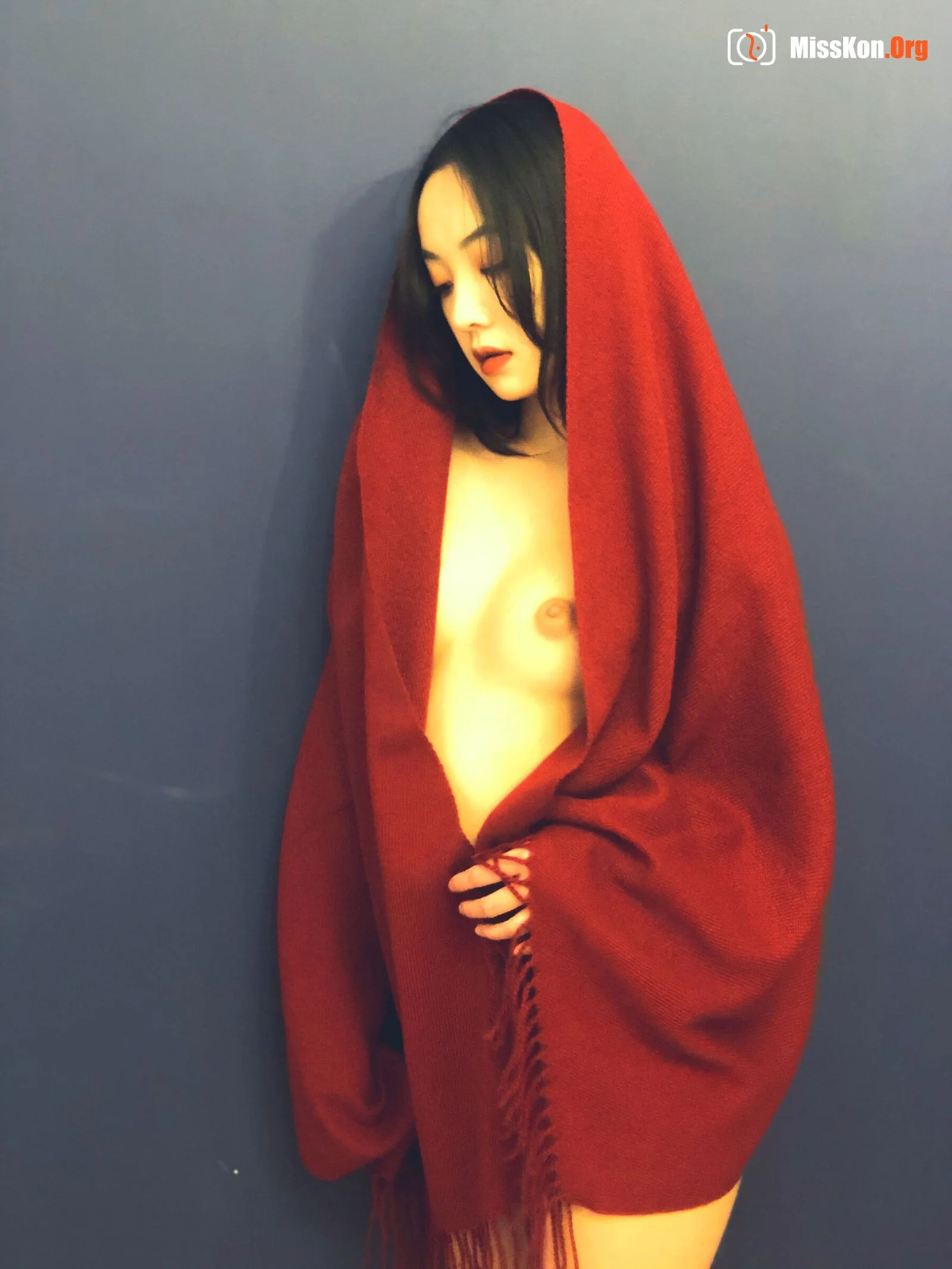 Jie Ge: Red silk - Photo 9