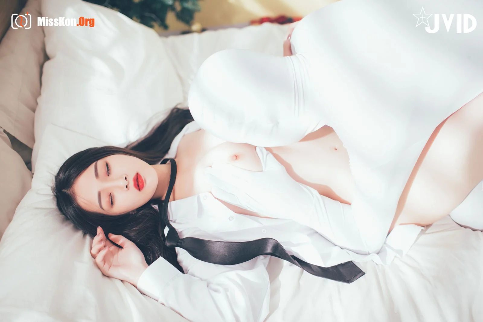 Jie Mi: Sexually transparent world - Photo 2