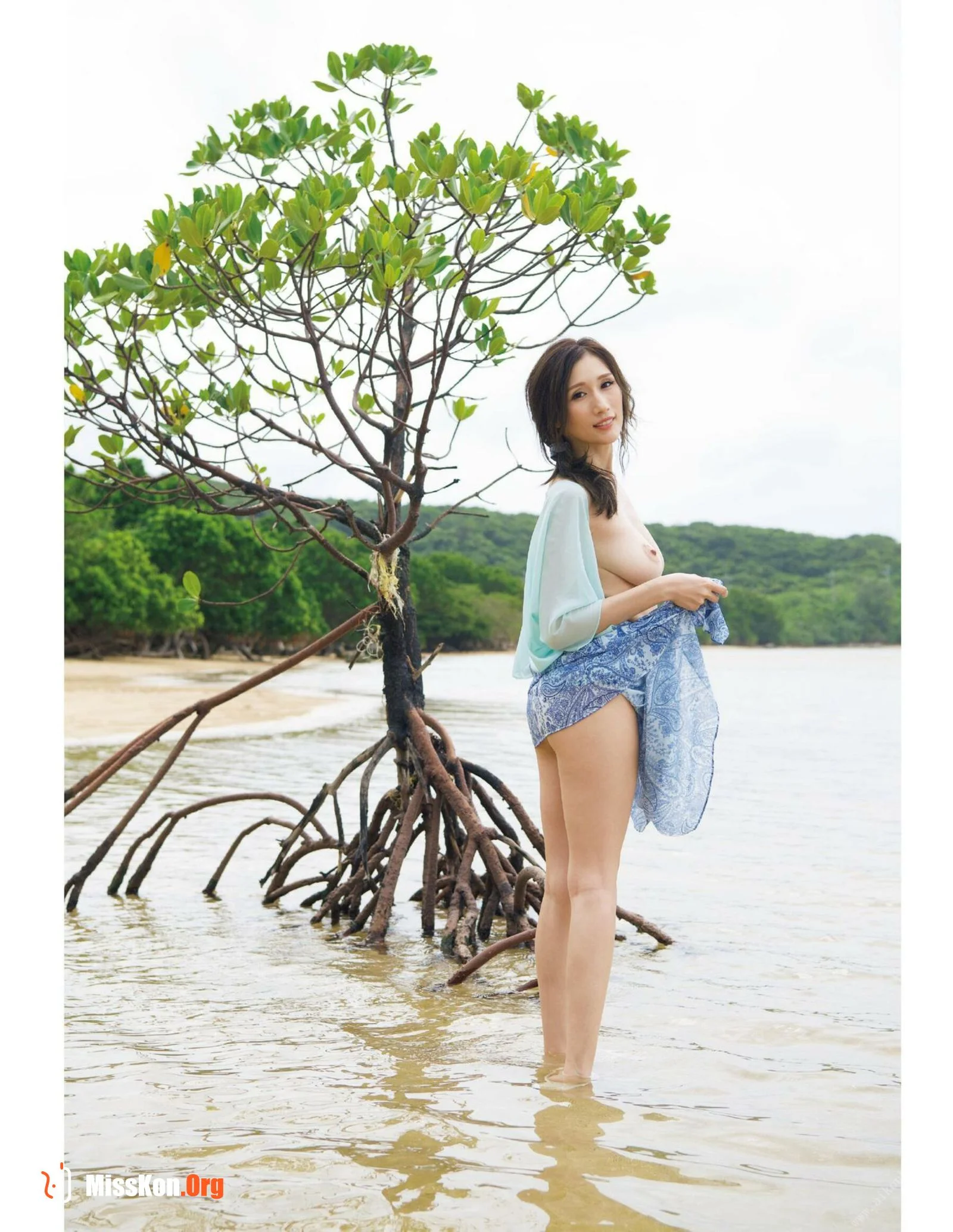 JULIA: Secret J - Photo 19