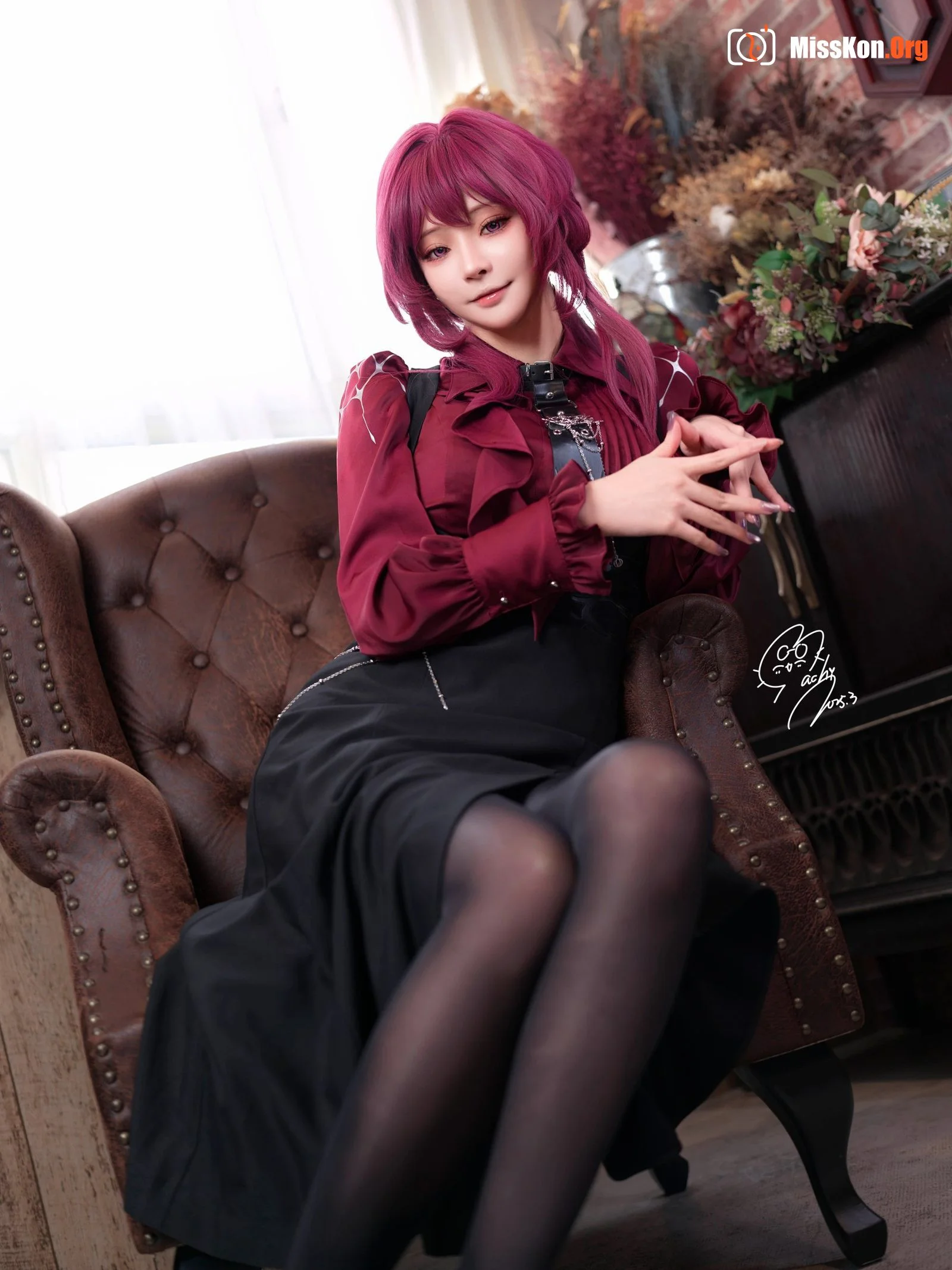 Kafka's Lingerie Report - Photo 2
