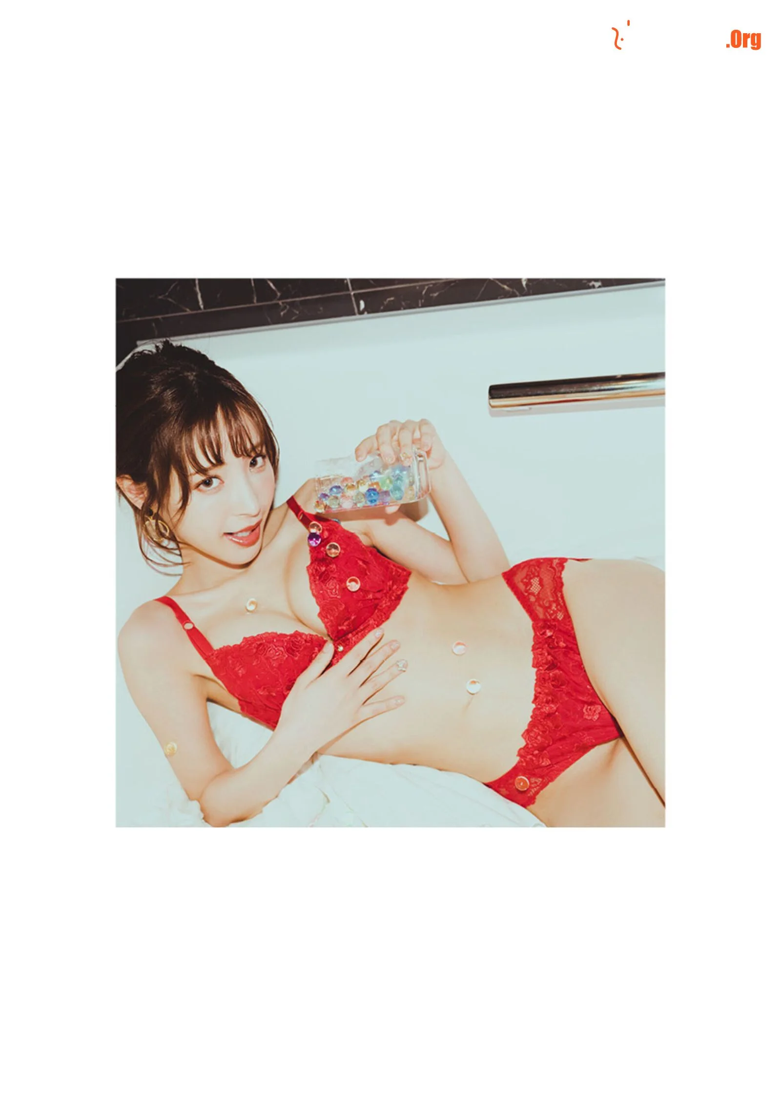 Kana Momonogi - Photo 20