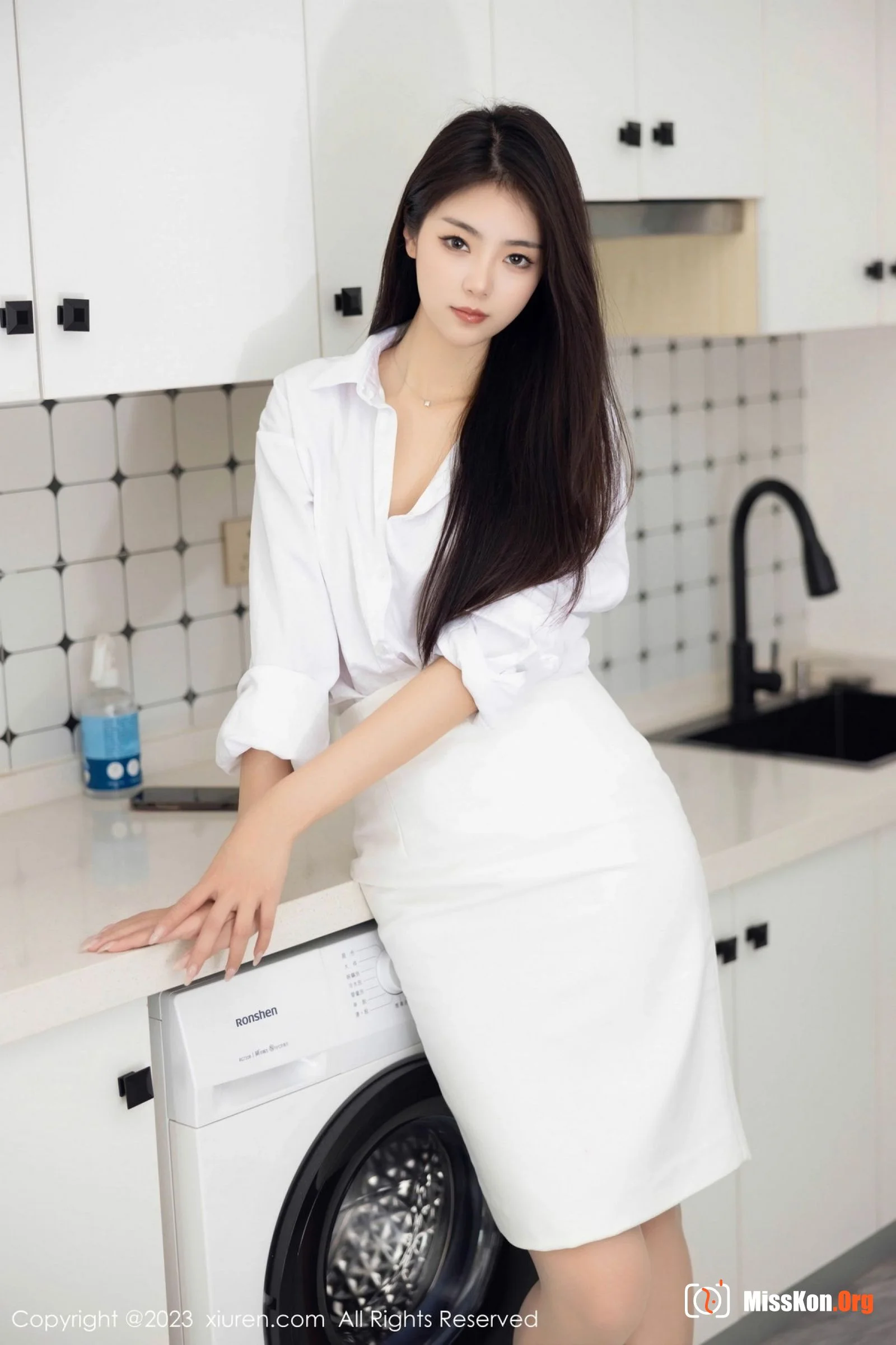 Kele Vicky - Photo 15