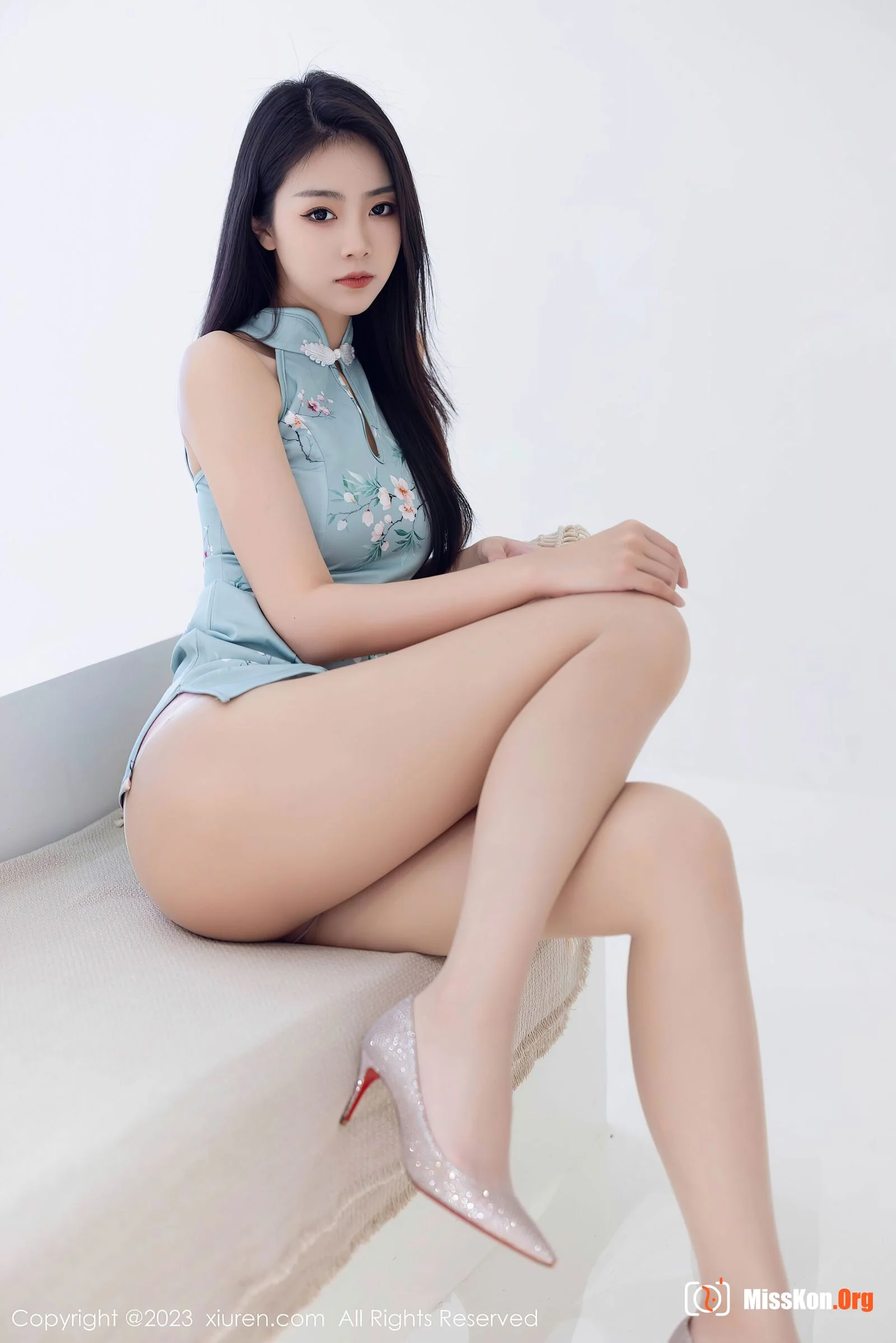 Kele Vicky - Photo 11