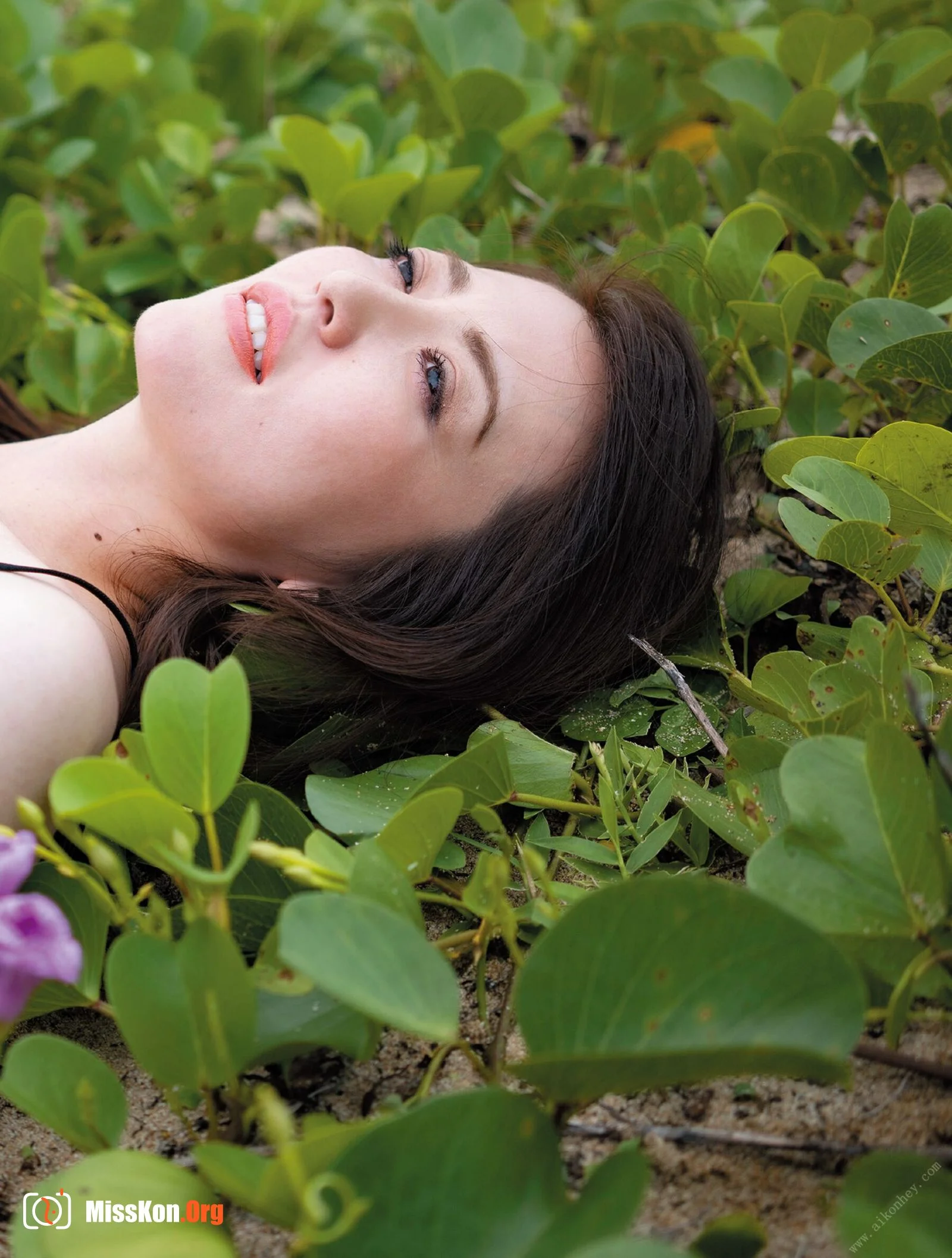 Kinoshita Rinko: 1st Photo Book Release - Photo 12