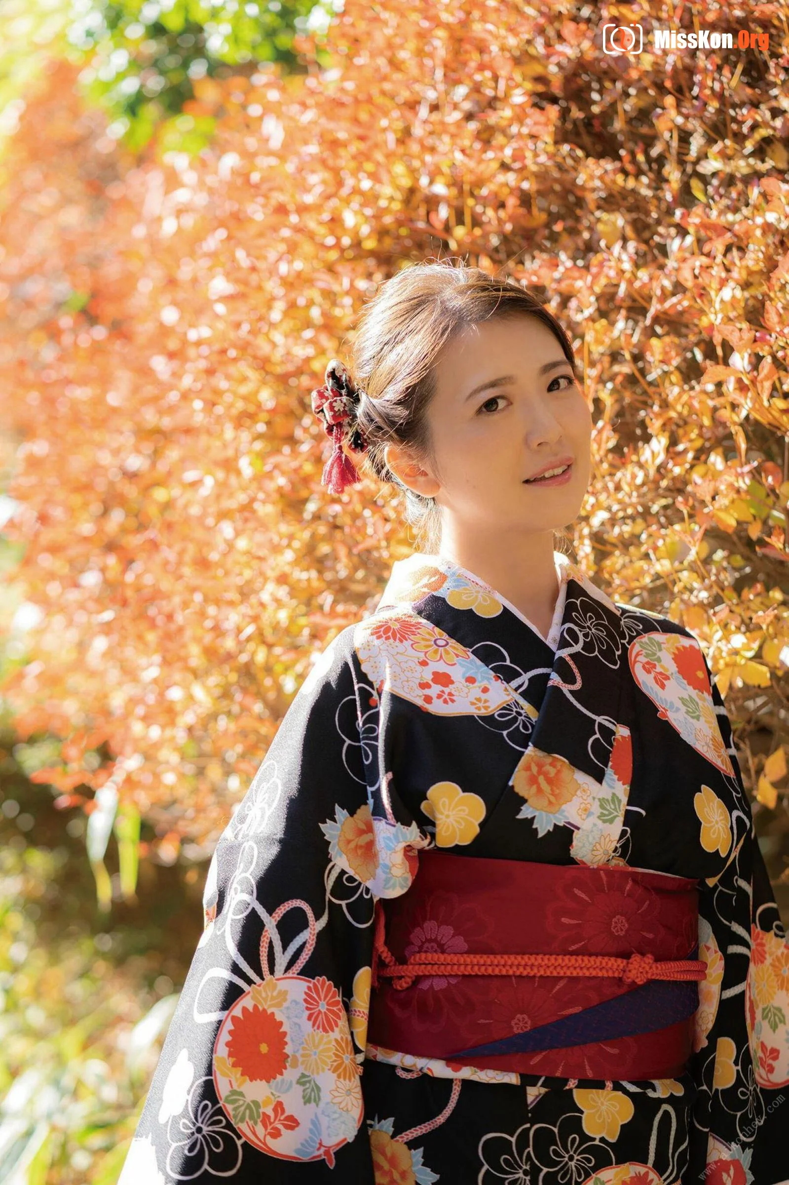 Kinoshita Rinko: Spring, Summer, Autumn, Winter "Late Autumn" - Photo 9