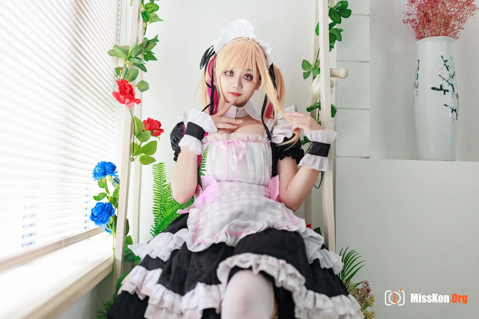 Kitagawa Kaimu: The Lewd Service of a Big-Breasted Maid - Photo 17