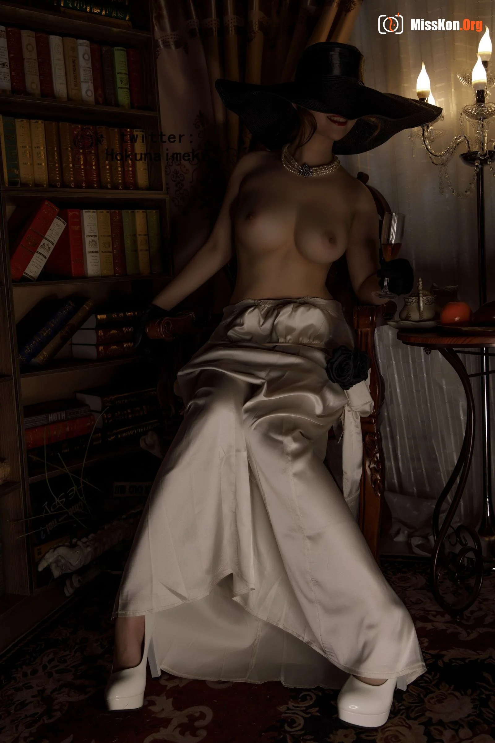 Kitano Meiko: Alcina Dimitrescu - Photo 7