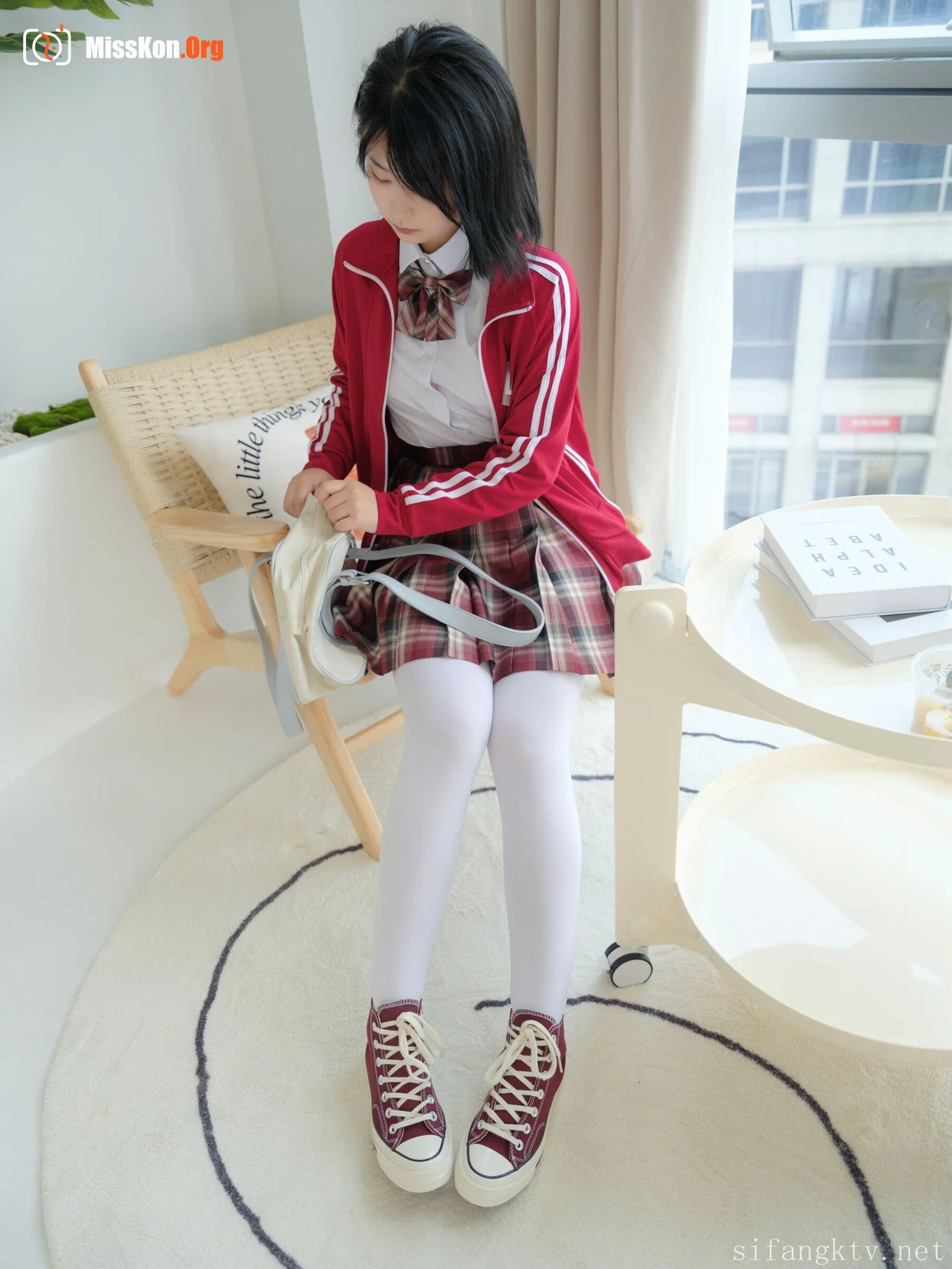 Kobashi: JK uniform - Photo 2