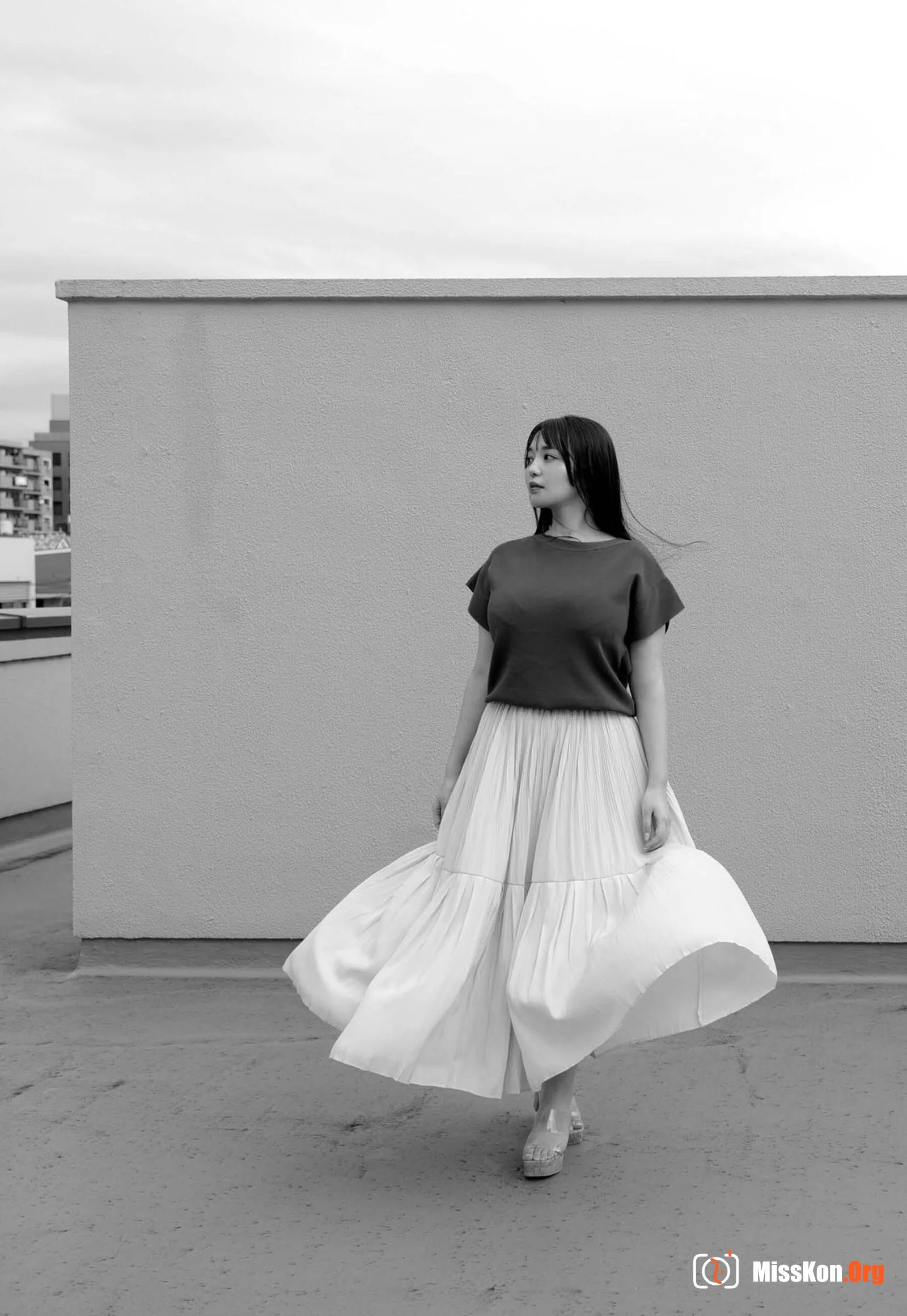 Koibuchi Momona: Love's Abyss (Shin Yamagishi x SOD Digital Nude Photo Collection) - Photo 3