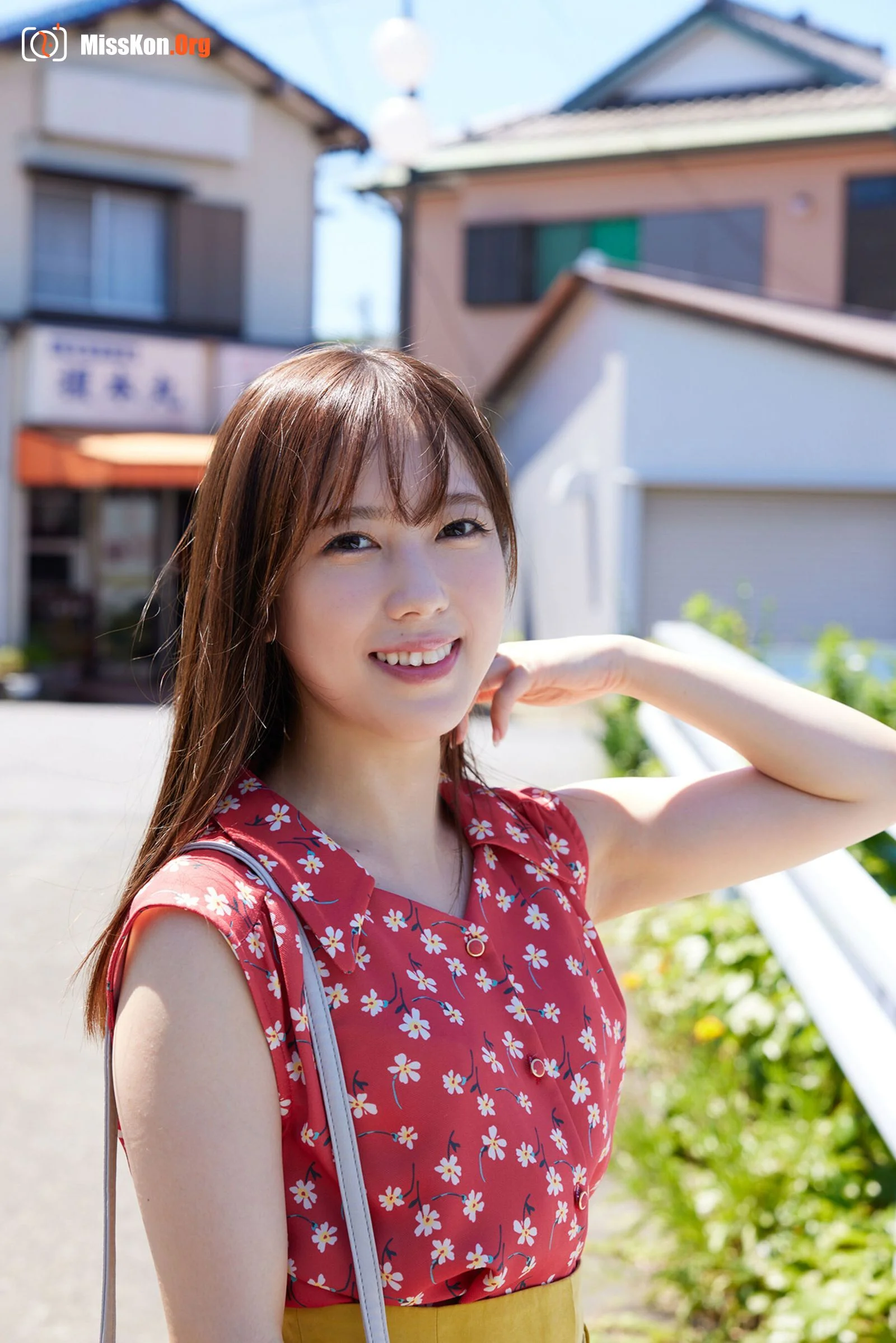 Kominato Yotsuba: A trip to the hot springs with Idol - Photo 3