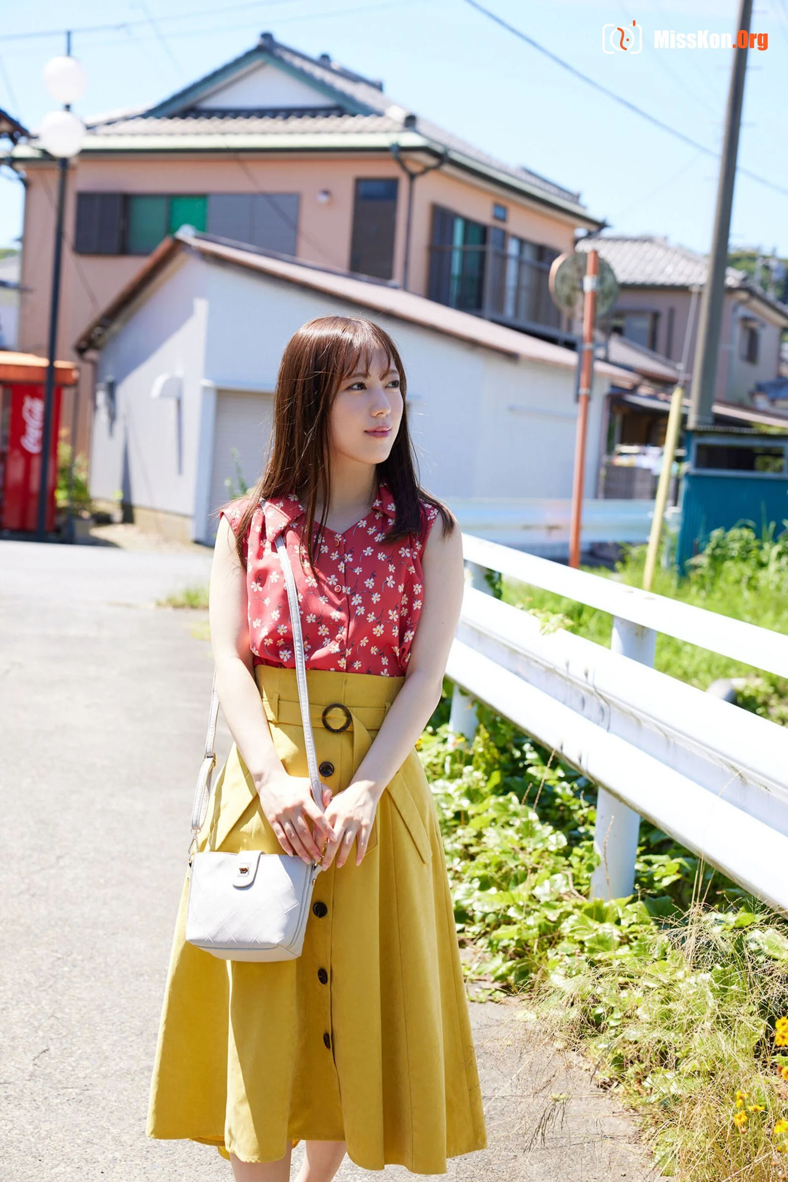 Kominato Yotsuba: A trip to the hot springs with Idol - Photo 4