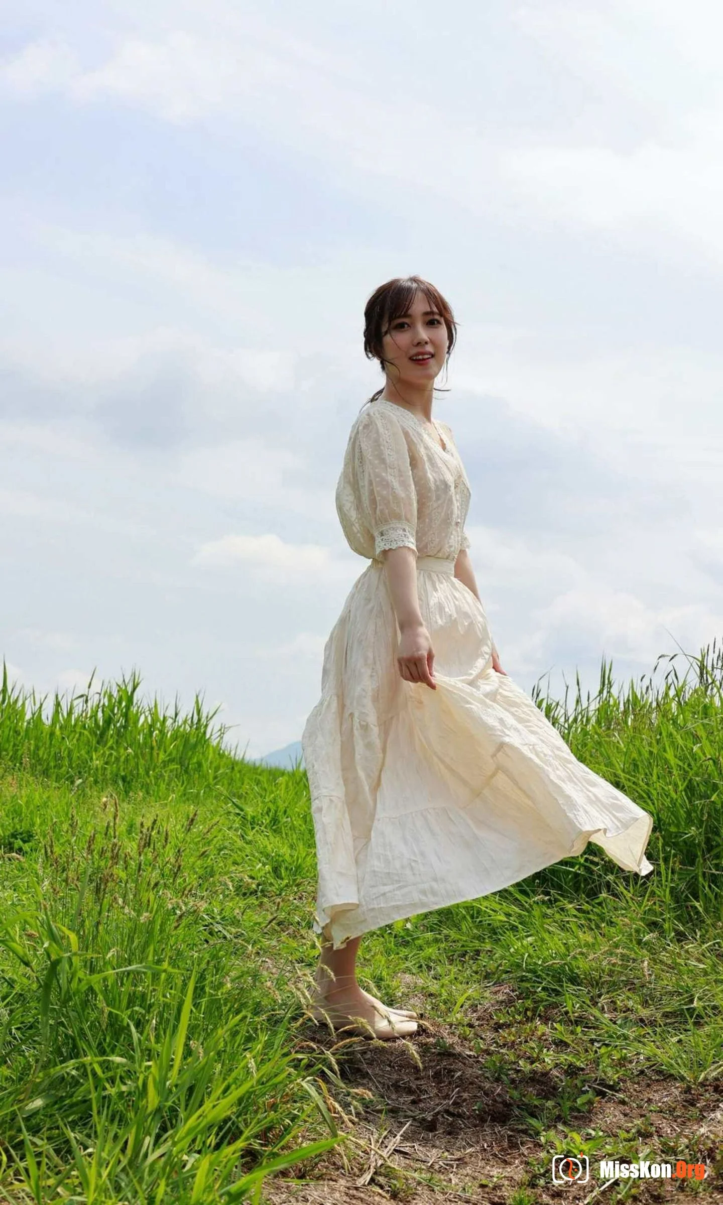 Kominato Yotsuba: I'm going to appear in an adult video. (Shupre) - Photo 4