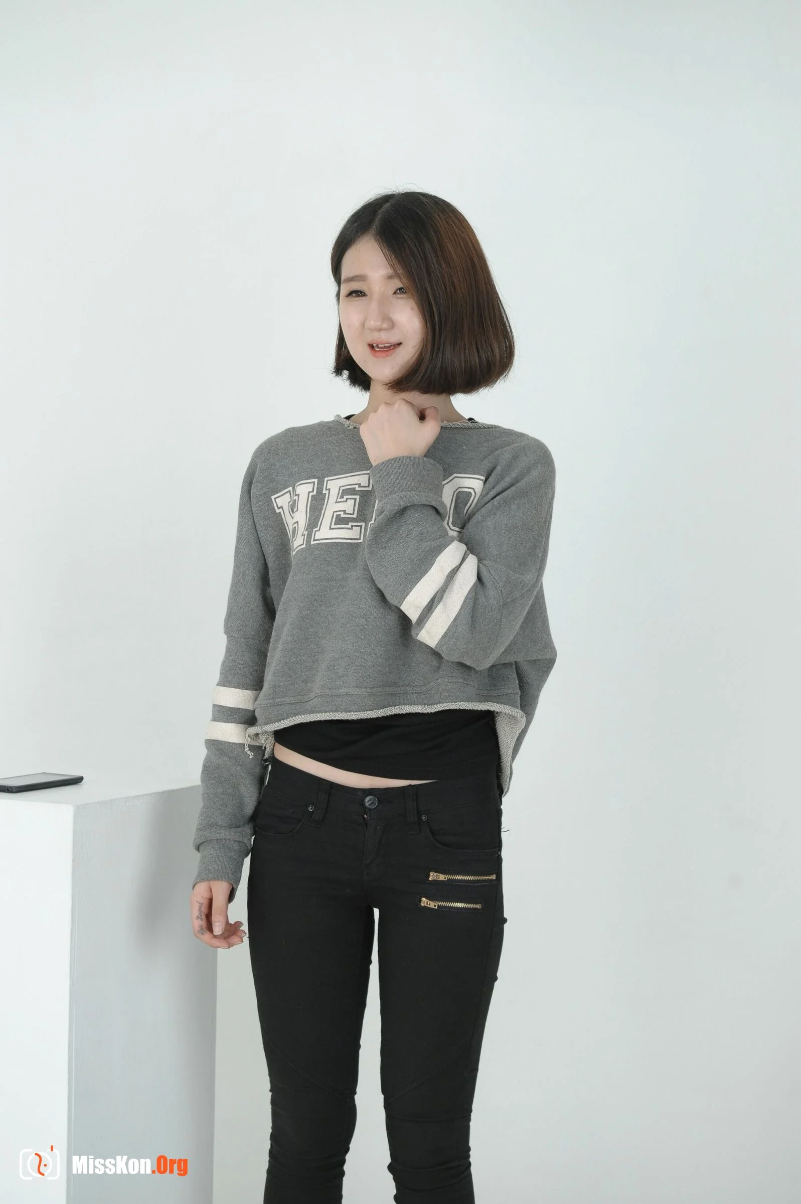 Korean entertainment industry model private photo set - Photo 2