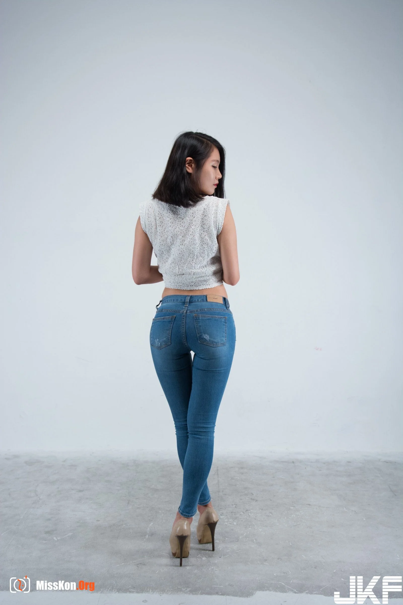 Korean Model Large-Scale Private Shooting Phase 2 VIP Welfare Post - Photo 12