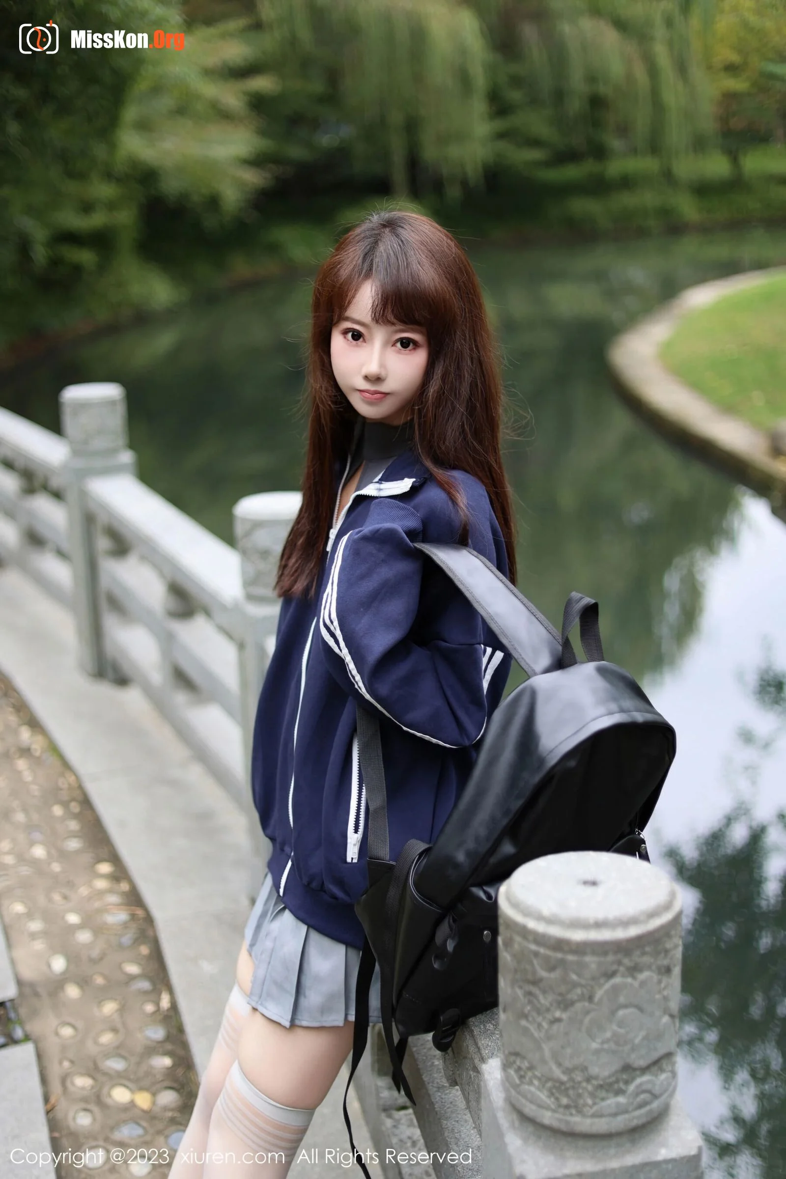 Korean school girl - Photo 3