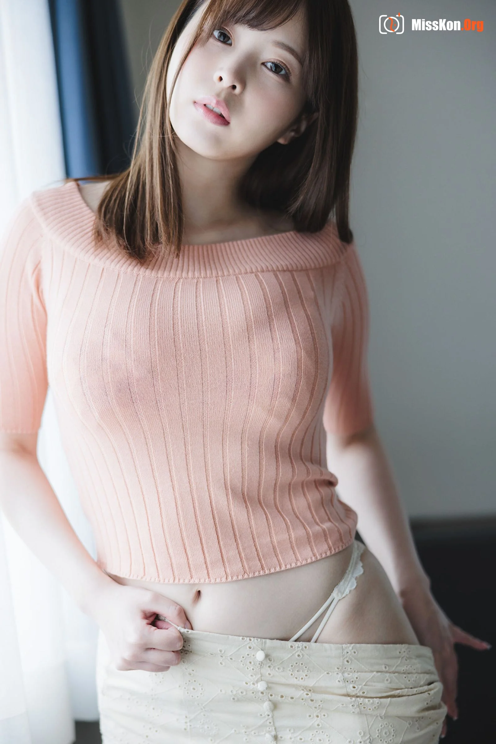Kuno Hinano: Breast Love White Book - Photo 4
