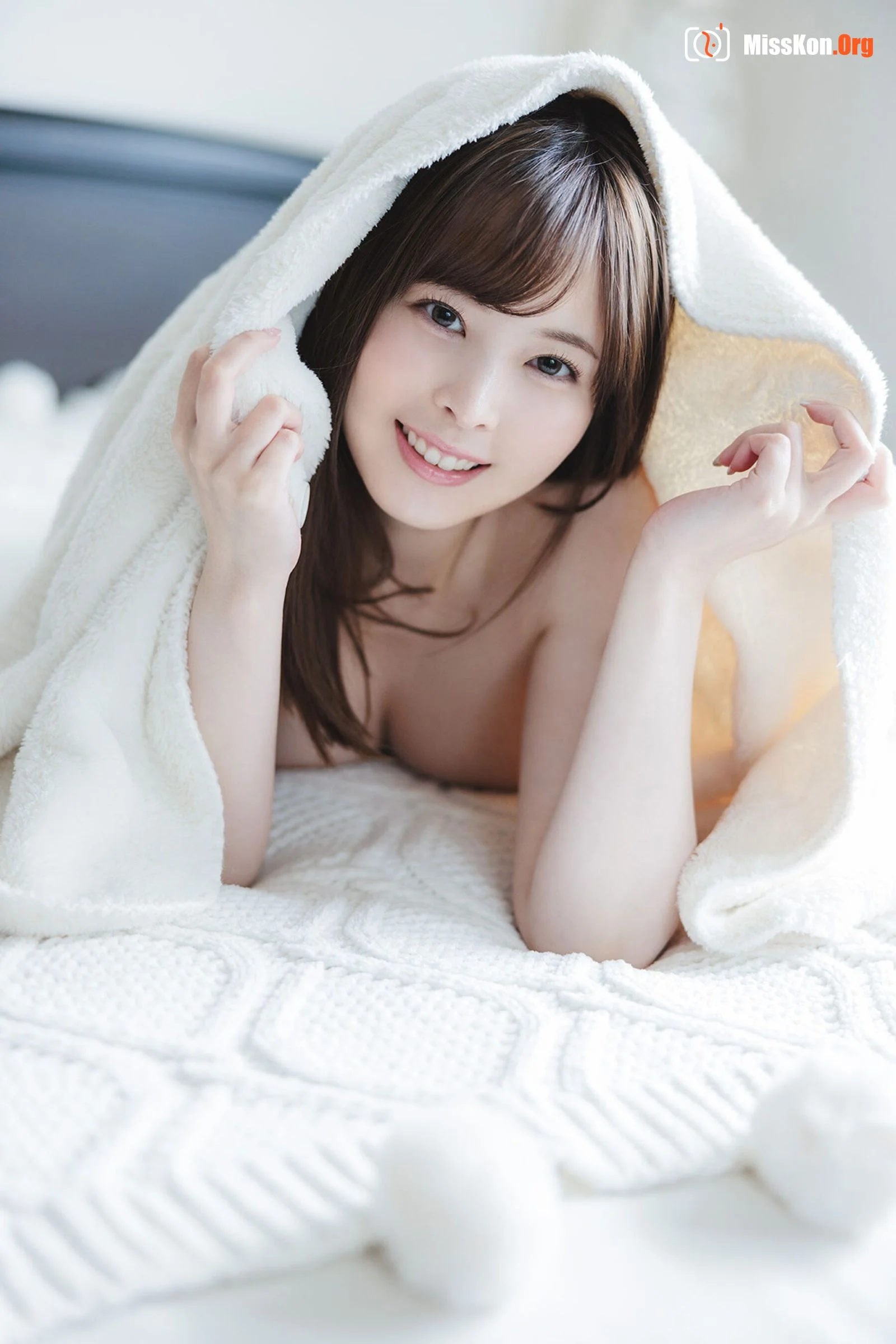 Kuno Hinano: Breast Love White Book - Photo 8