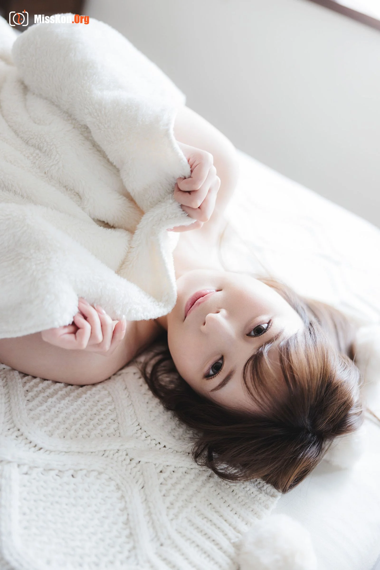 Kuno Hinano: Breast Love White Book - Photo 9