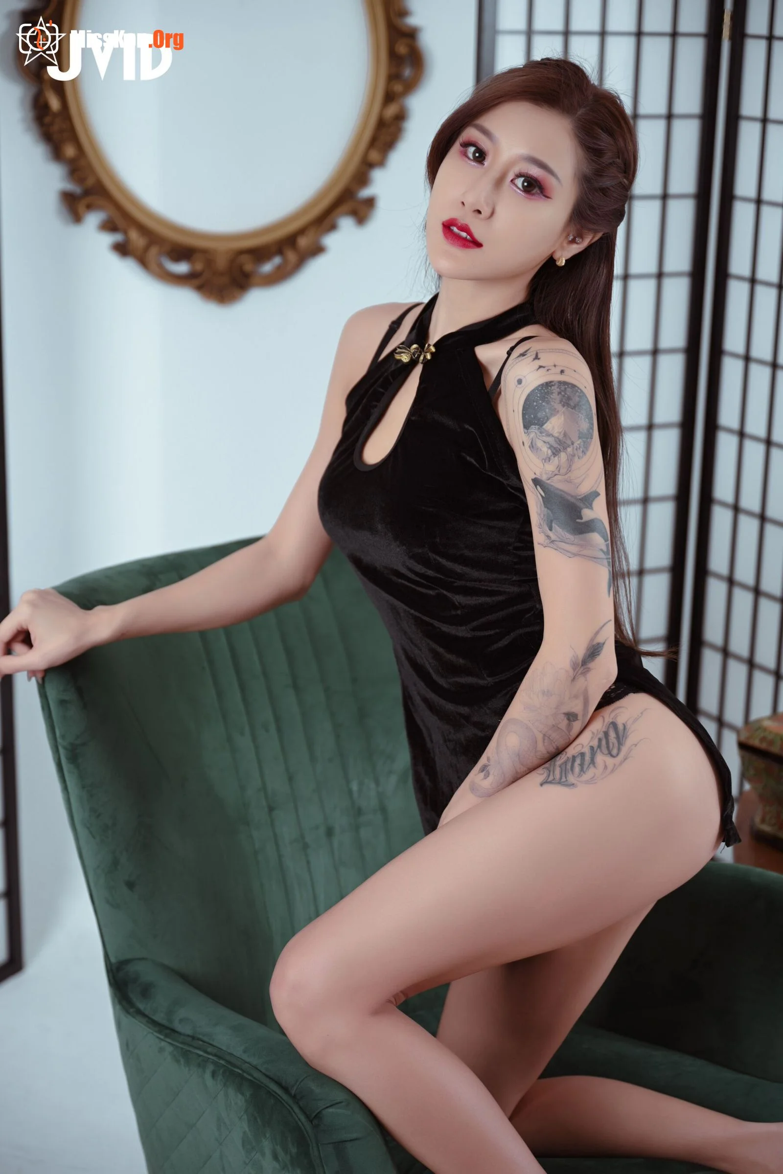Lara: Elegant women - Photo 13