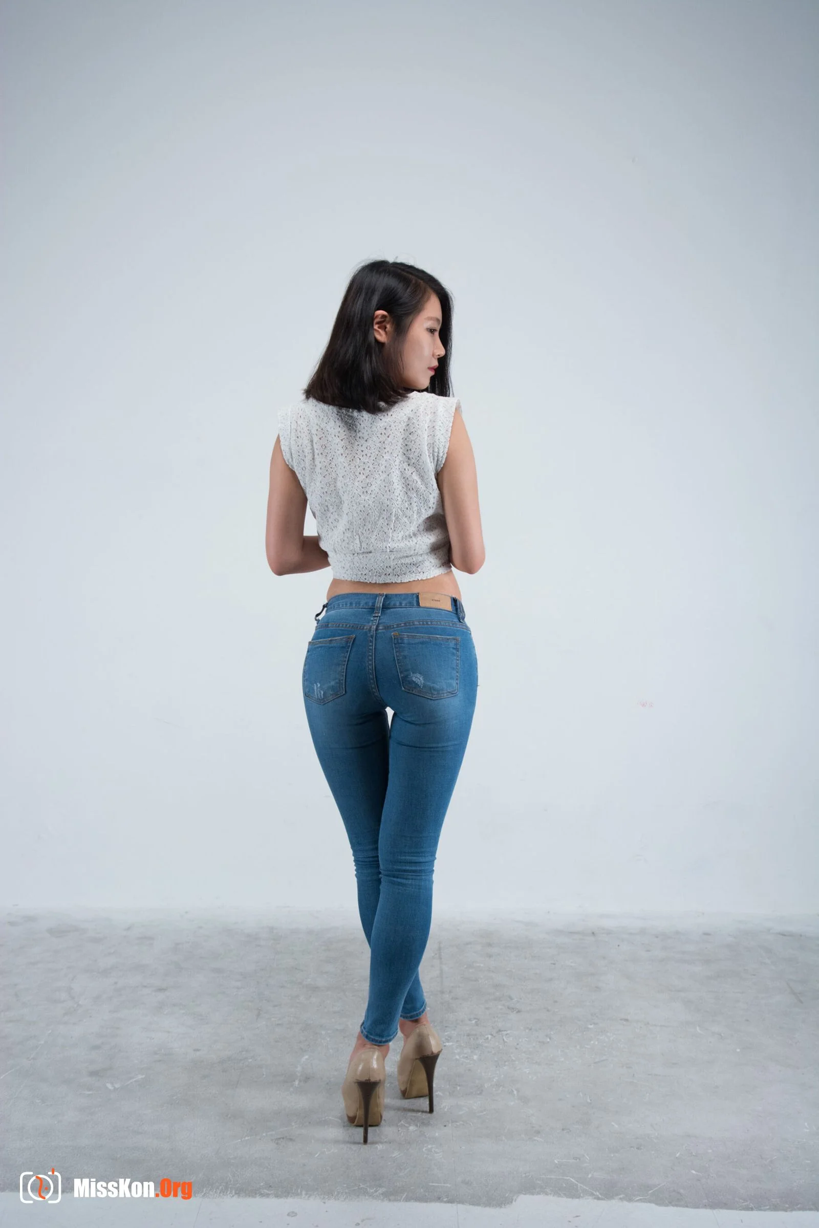 Large-scale leak of nude photos in Korean entertainment industry P13 - Photo 13