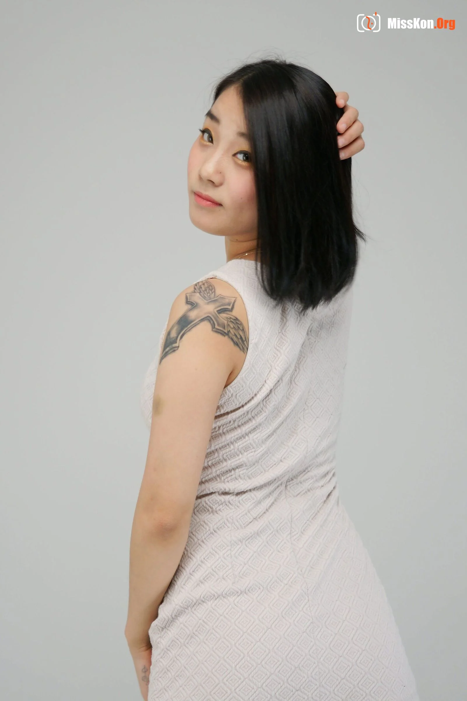 Large-scale leak of nude photos in Korean entertainment industry P24 - Photo 11