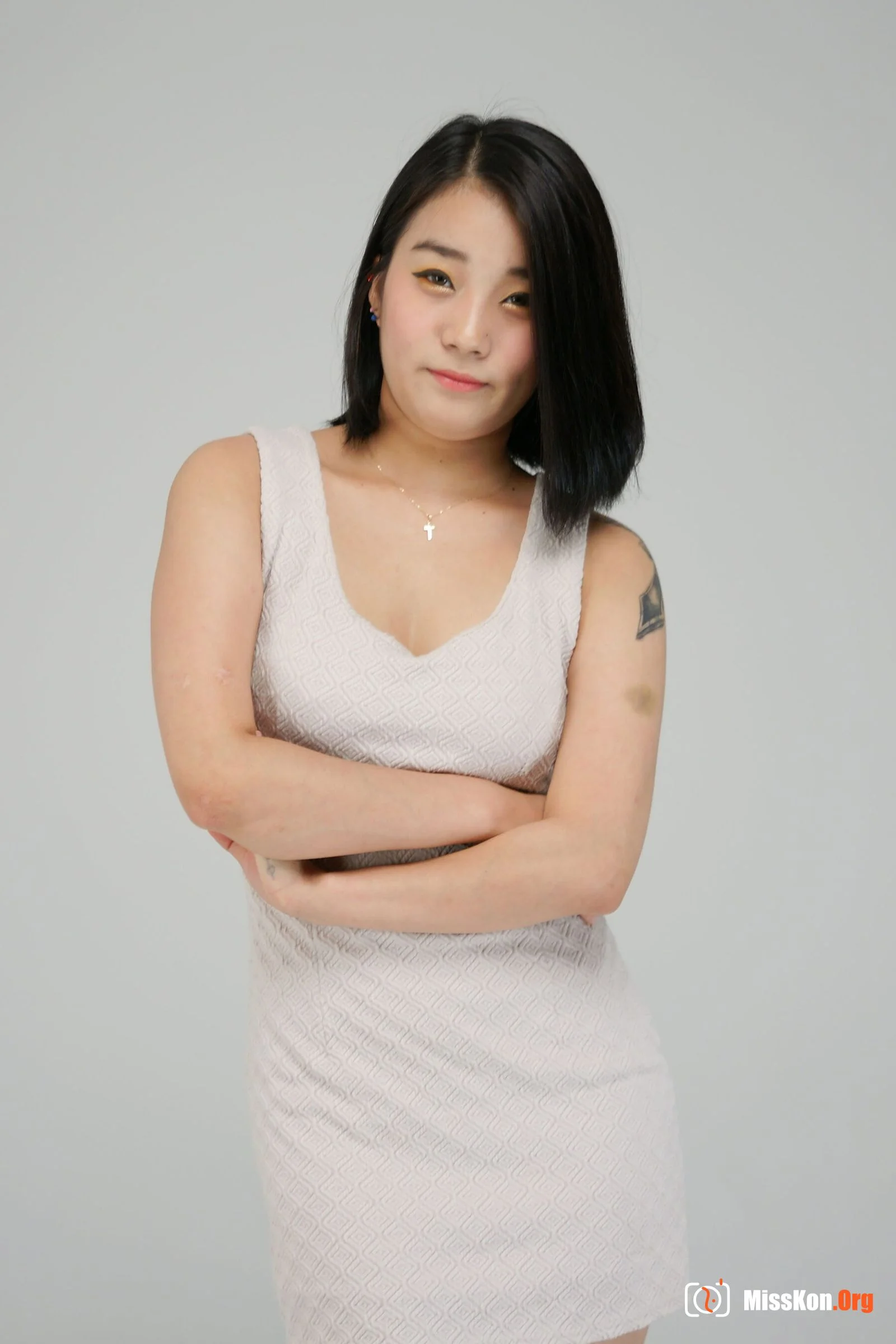 Large-scale leak of nude photos in Korean entertainment industry P24 - Photo 5