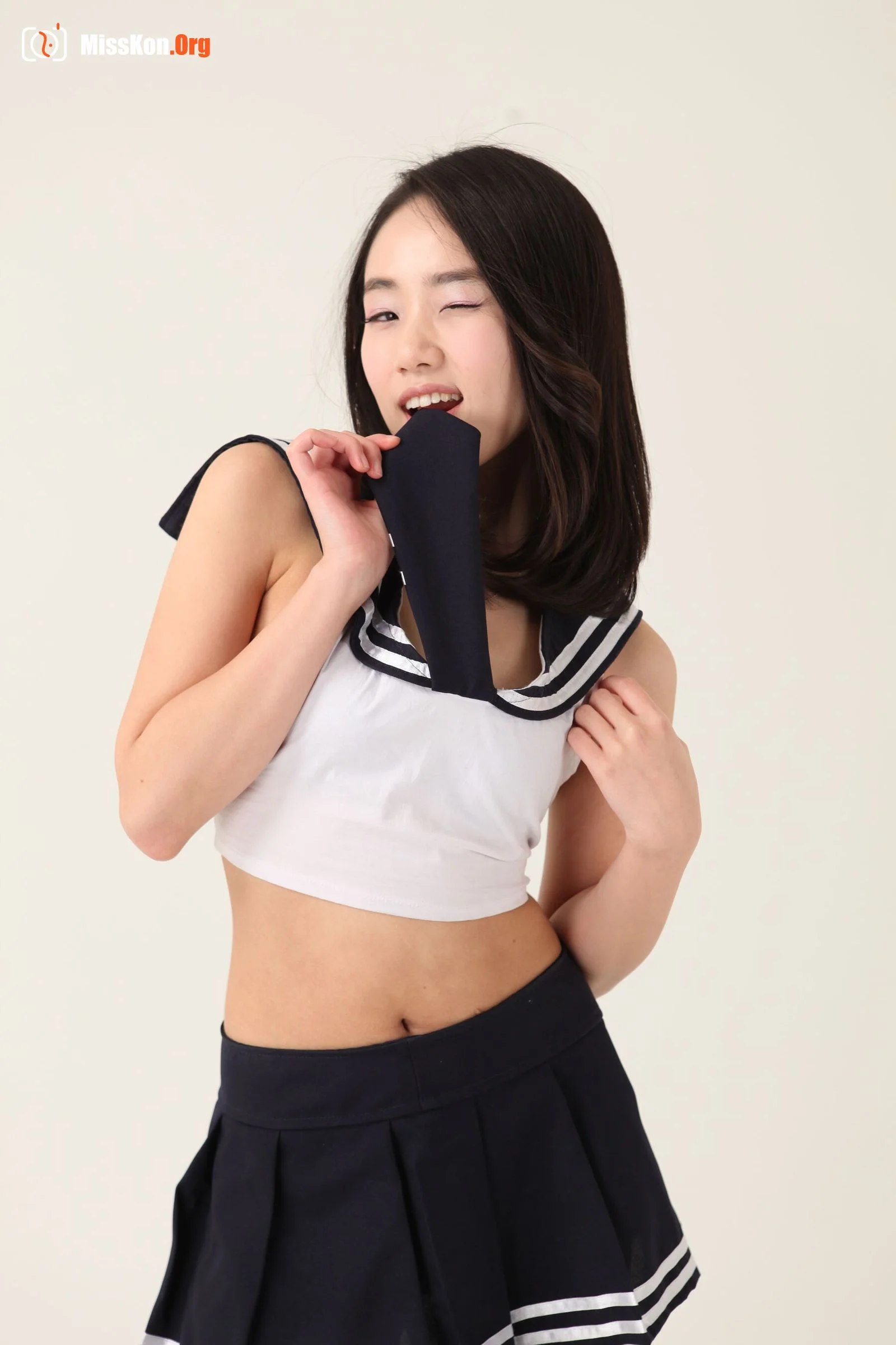 Large-scale leak of nude photos in Korean entertainment industry P30 - Photo 20