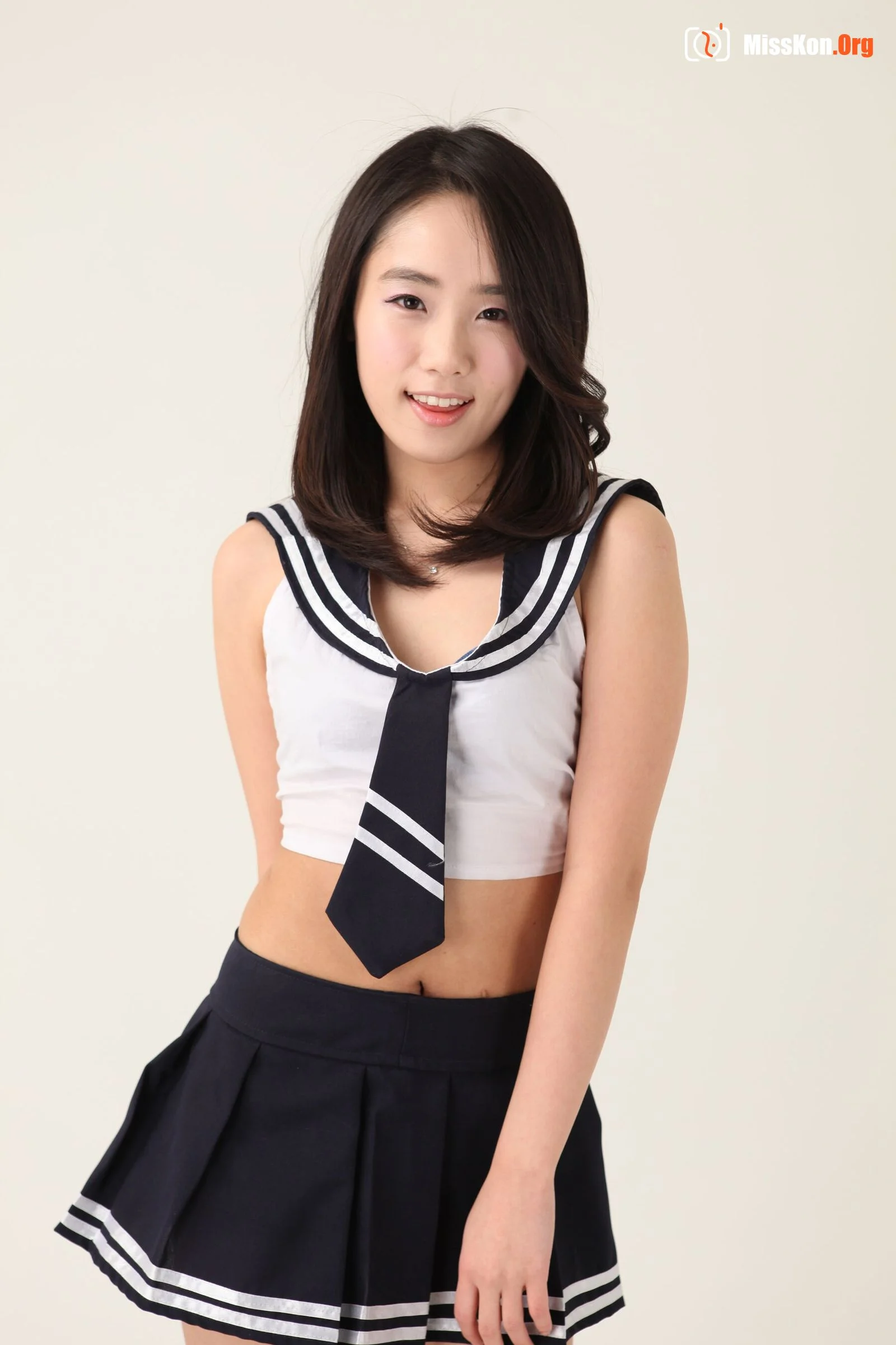 Large-scale leak of nude photos in Korean entertainment industry P30 - Photo 8