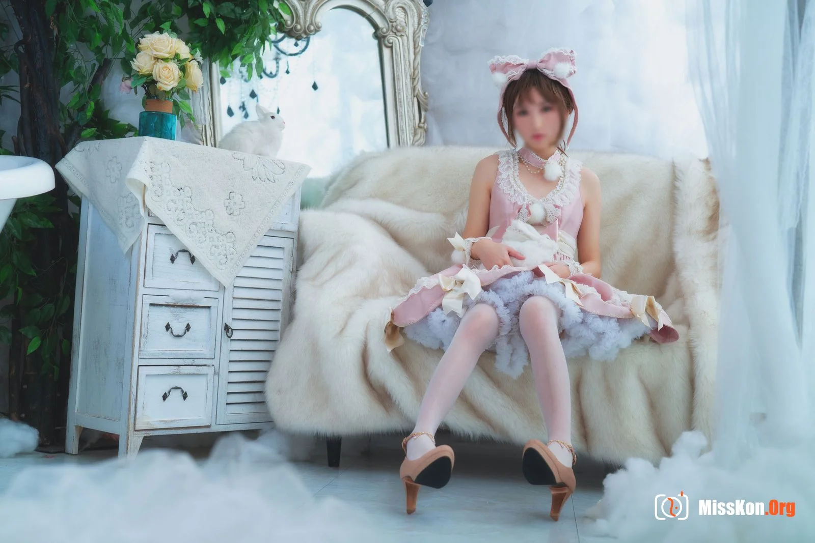 Late summer: Flower and girl - Photo 2