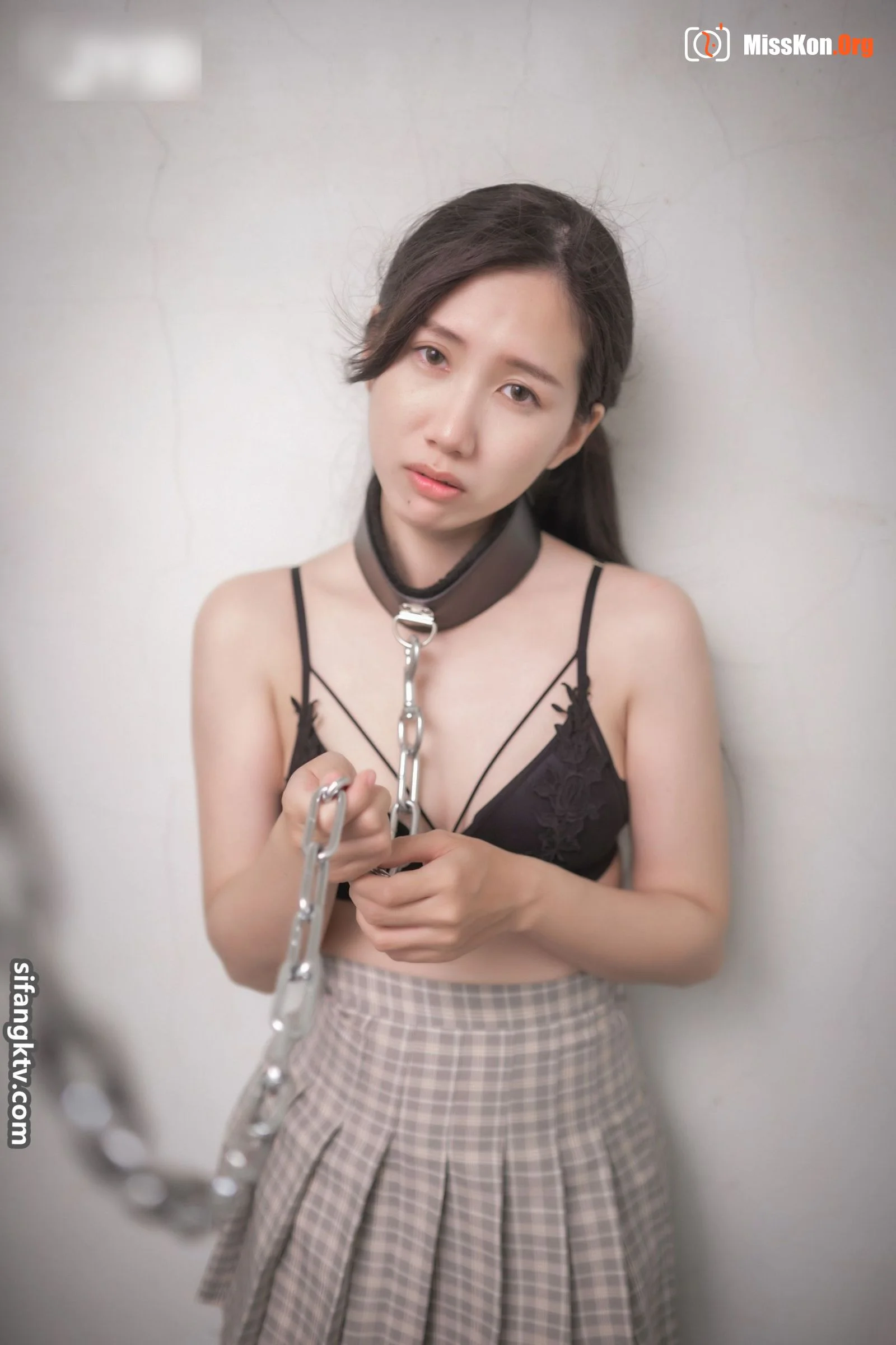 Lavender: Captivity - Photo 7