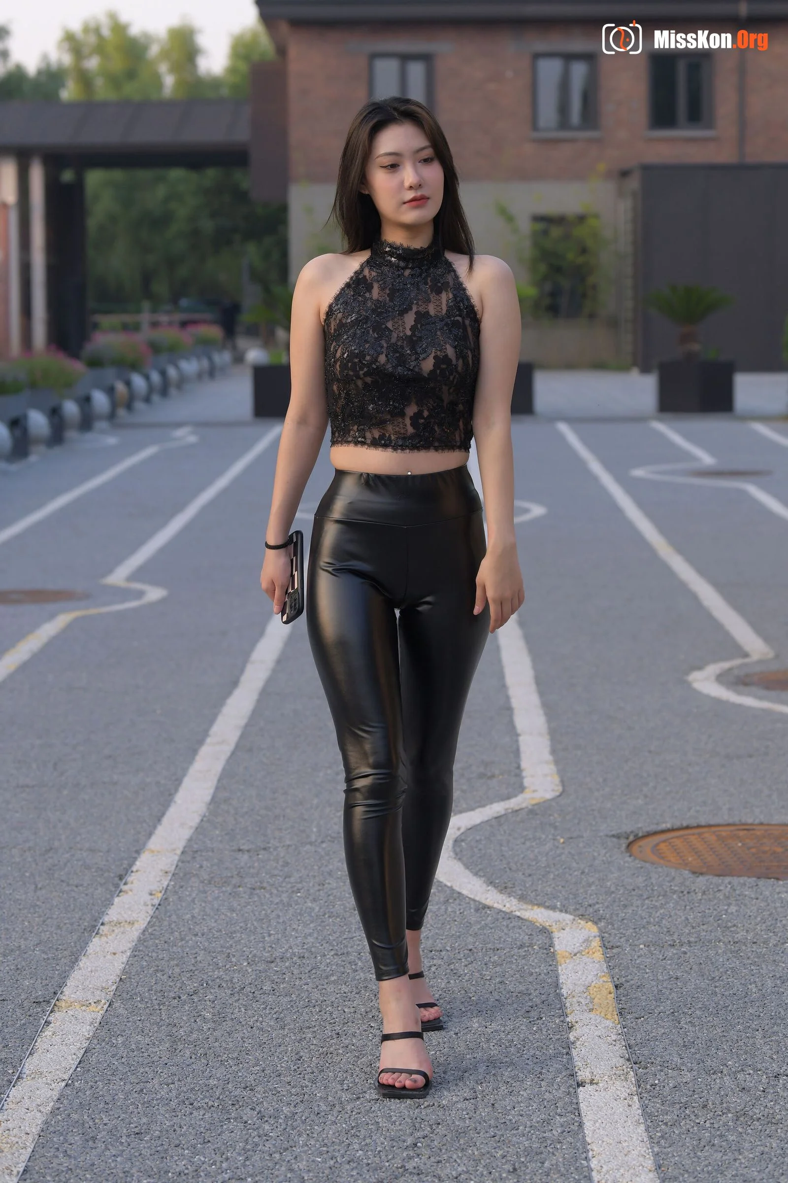 Leather pants · Morning light (Magic Mirror Street Photography: A moose) - Photo 15