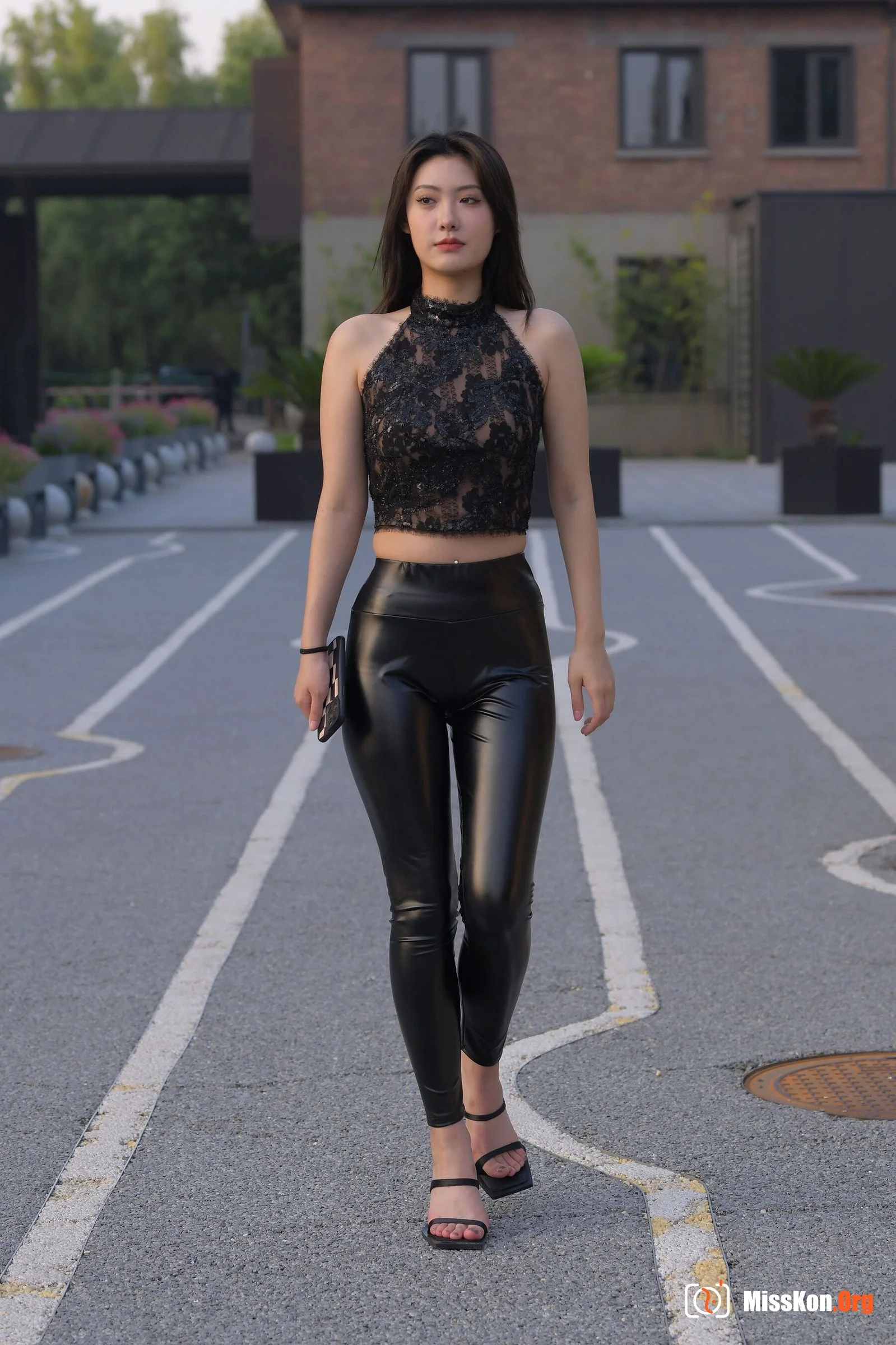 Leather pants · Morning light (Magic Mirror Street Photography: A moose) - Photo 9