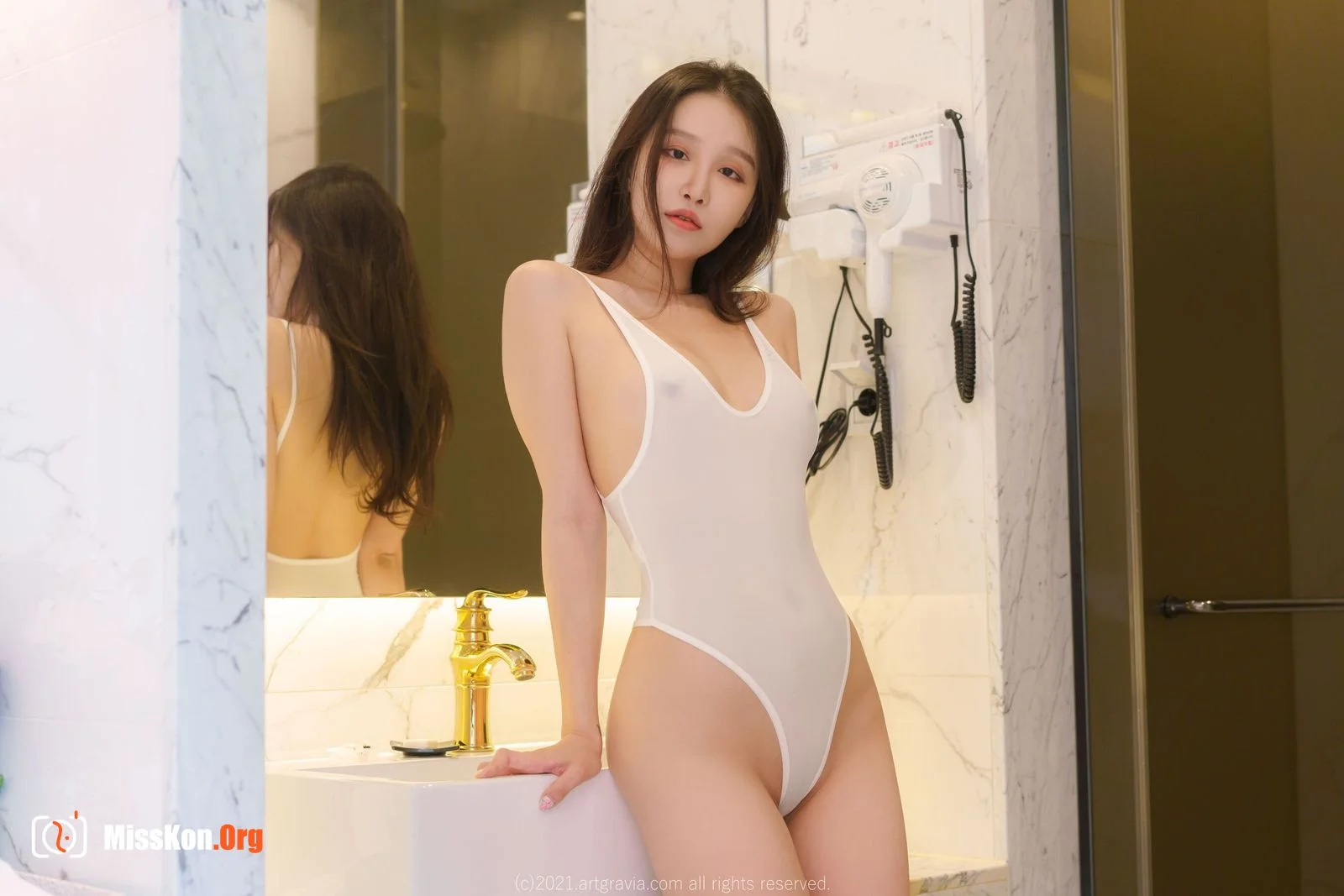 Leesnoww - Photo 32