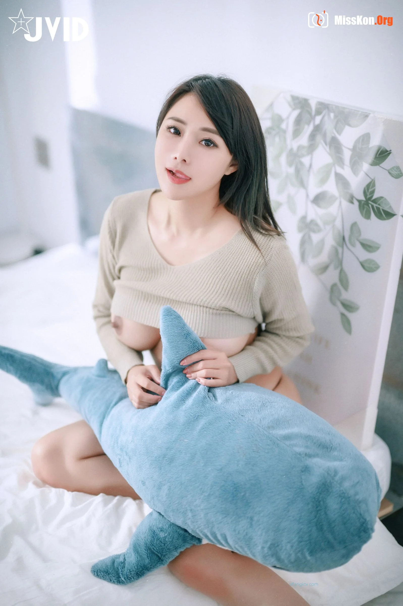 Lele (Jvid): Big breasted OL in secretary uniform with ultimate peach butt - Photo 20