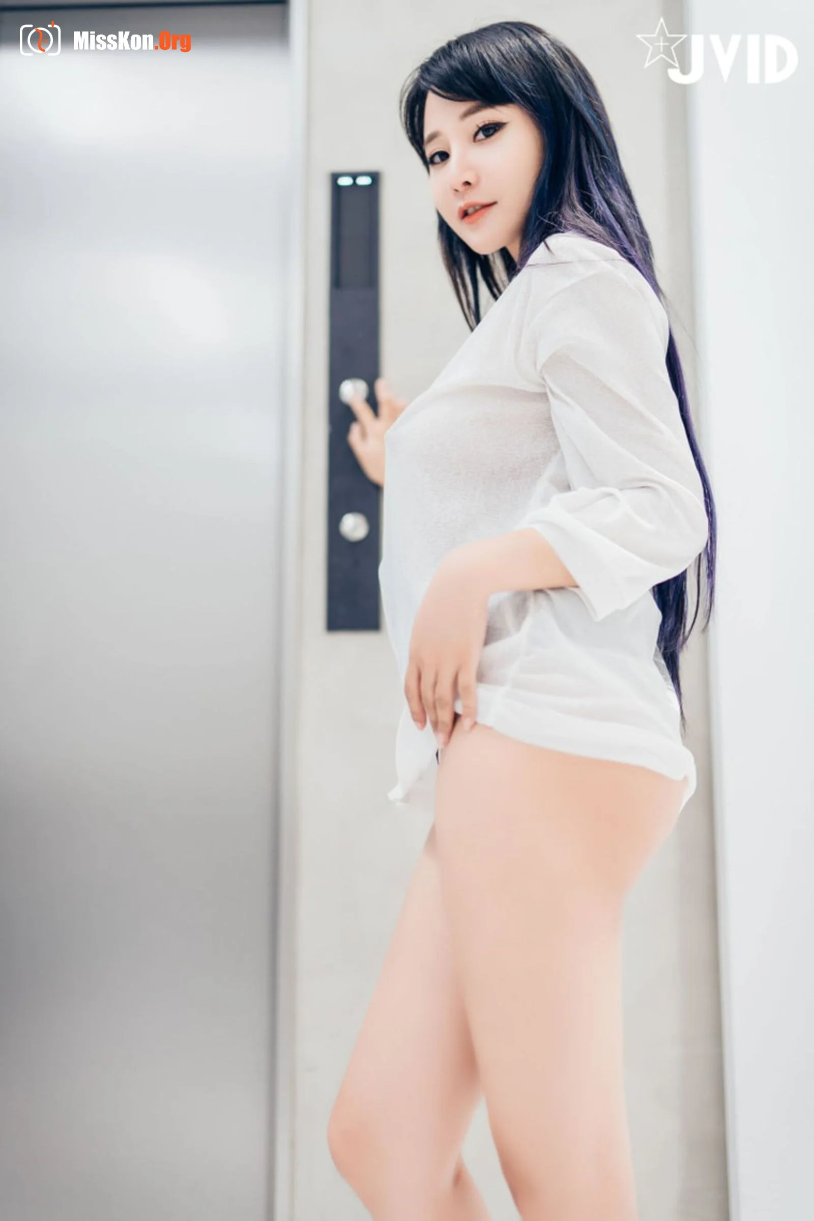 Lele (Jvid): Elevator emergency stop climax - Photo 17