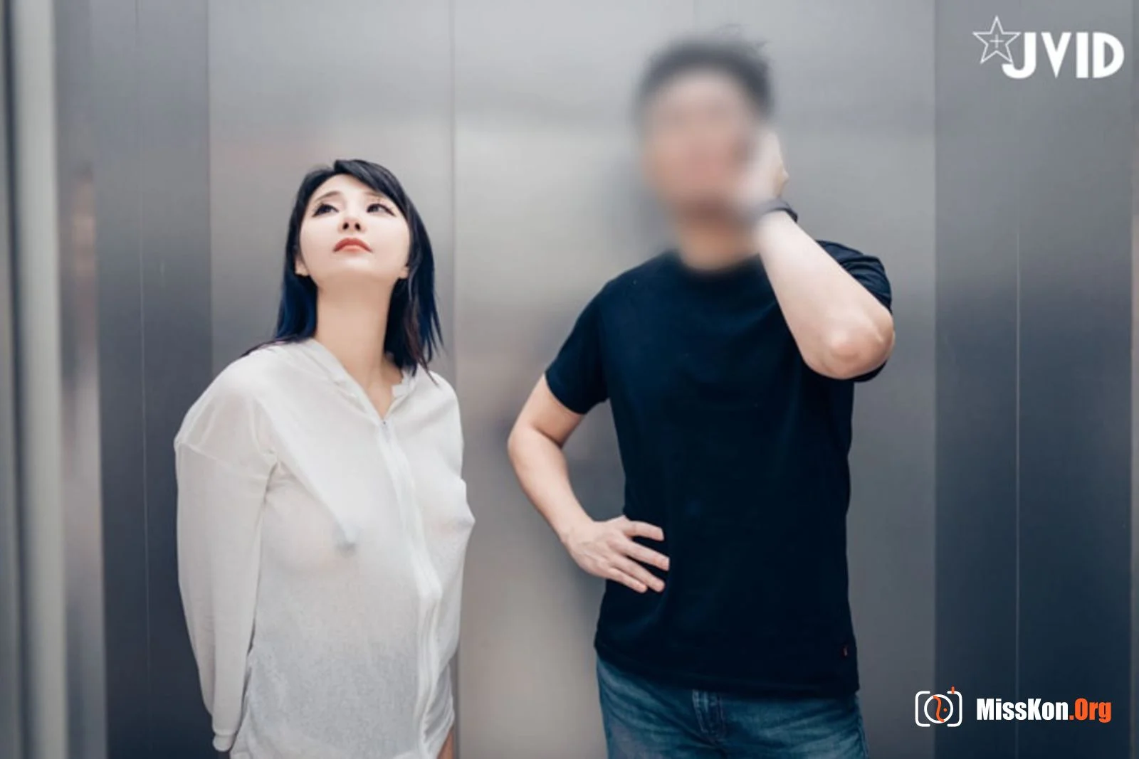 Lele (Jvid): Elevator emergency stop climax - Photo 44