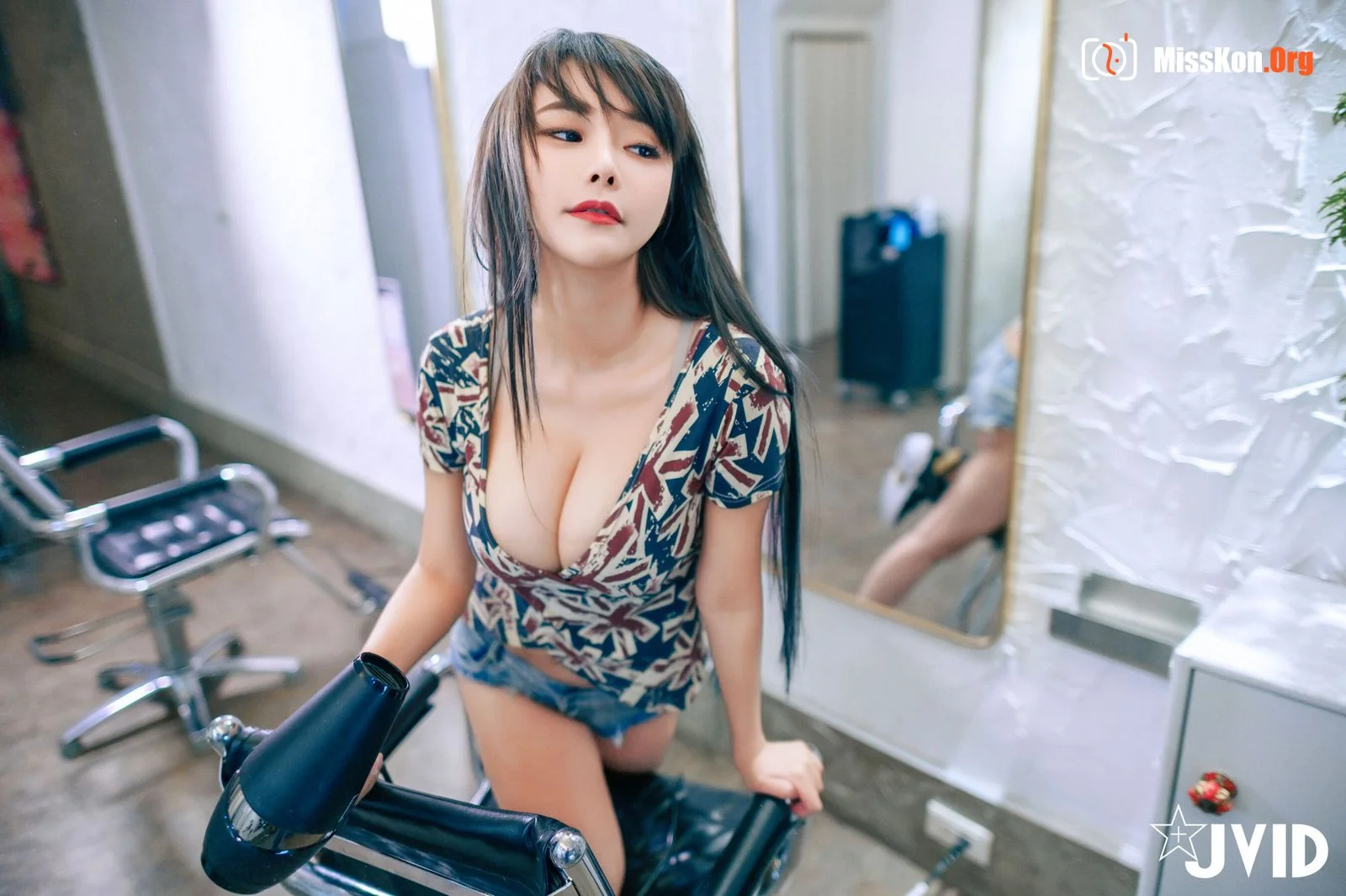 Lele: Paradise Hair Salon - Photo 10