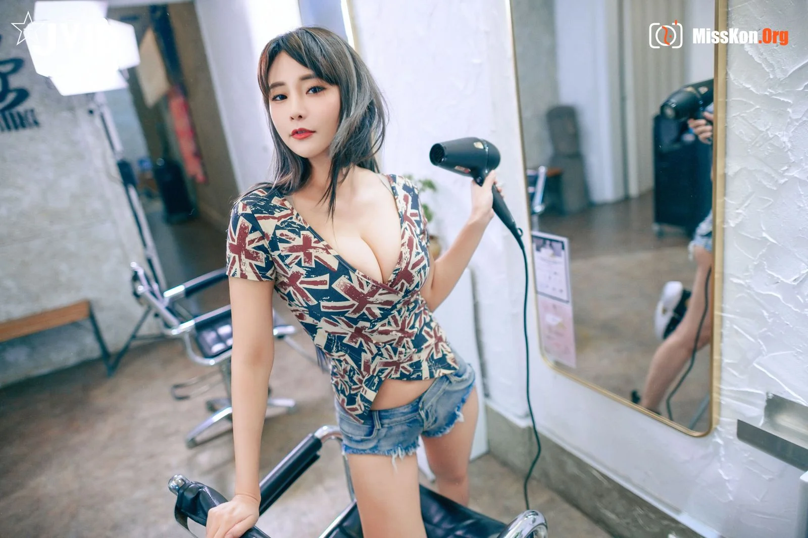 Lele: Paradise Hair Salon - Photo 8