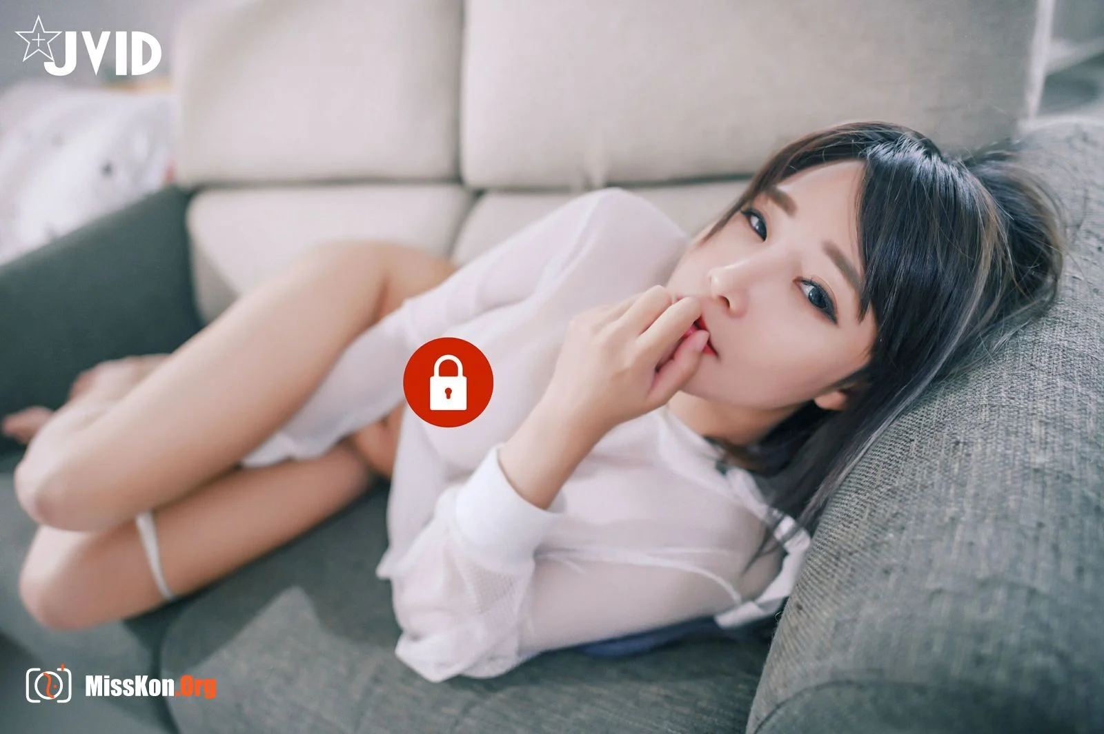 Lele: Seductive girlfriend brother - Photo 5