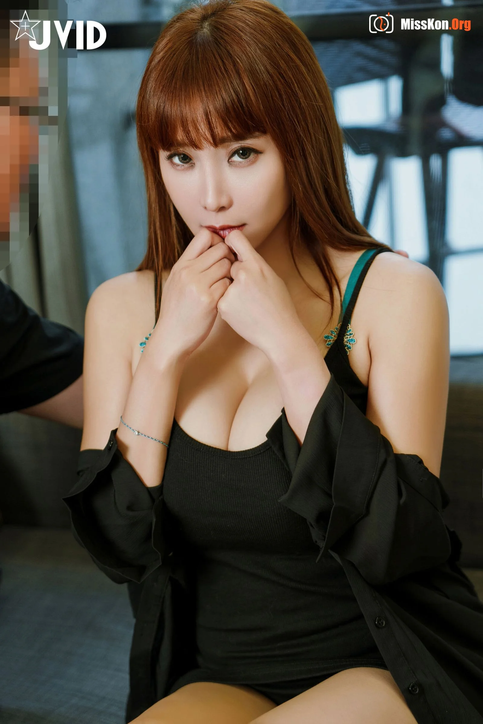 Lele "The Boss and His Wife" - Photo 10