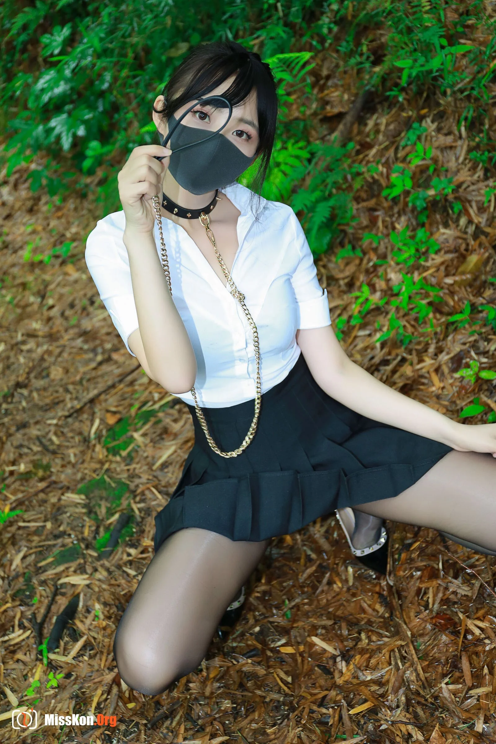Li Jia: Black pleated skirt forest - Photo 12
