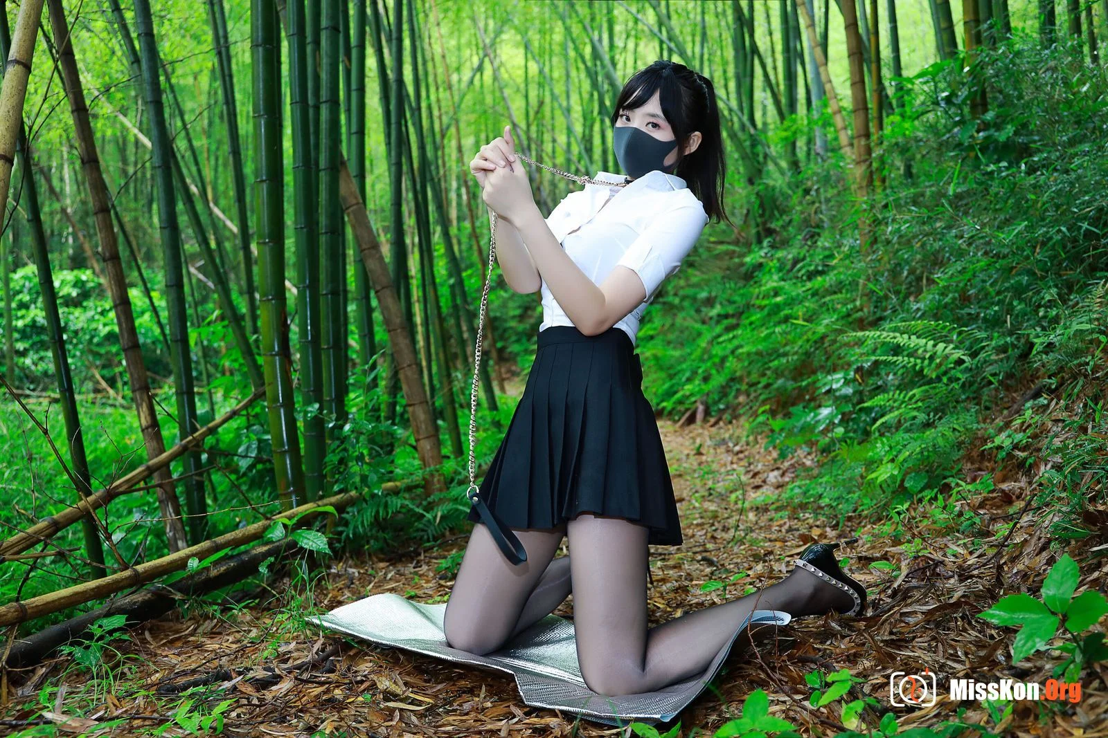 Li Jia: Black pleated skirt forest - Photo 15