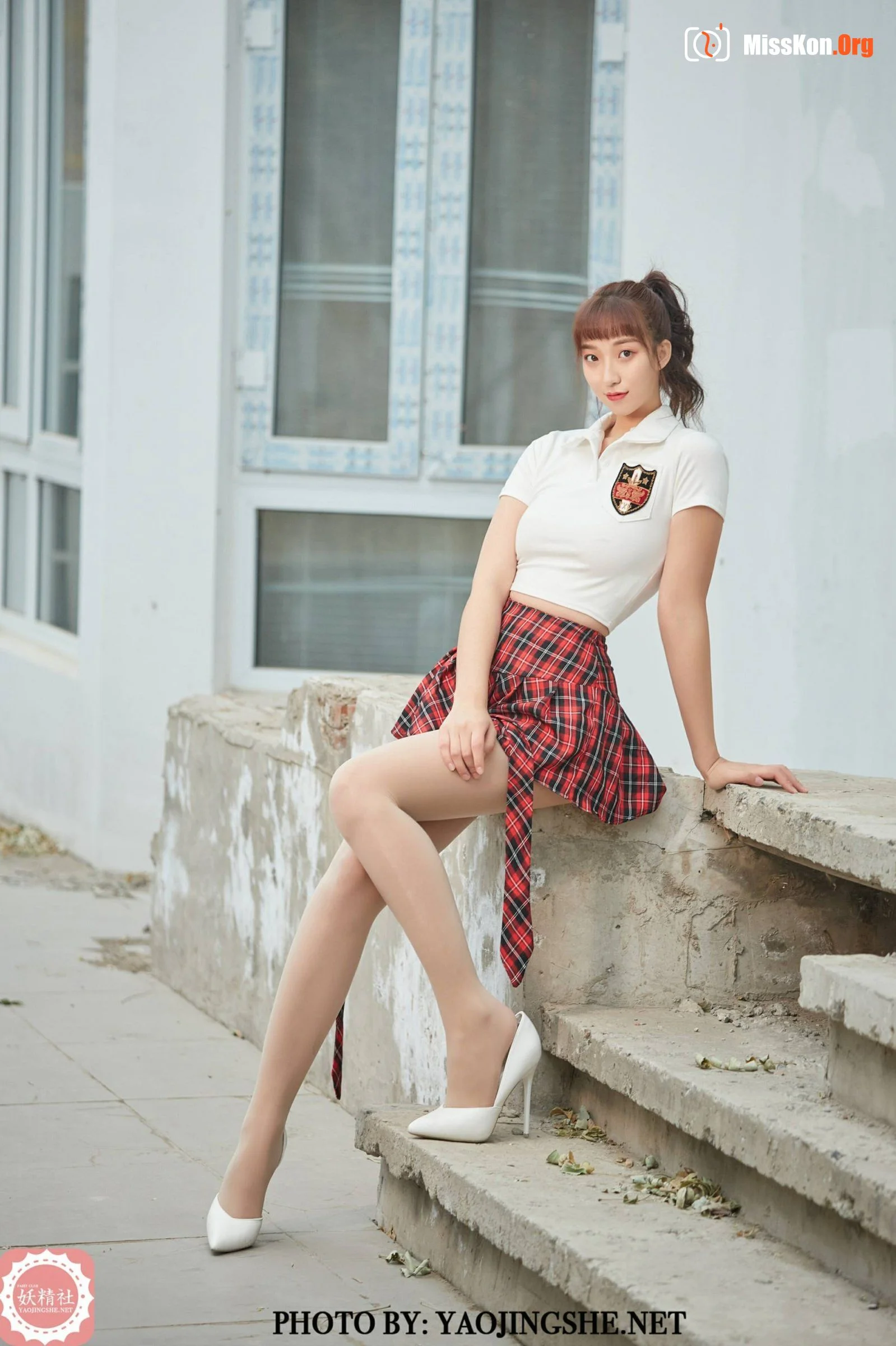 Li Jiaer: Holiday (T2125) - Photo 18