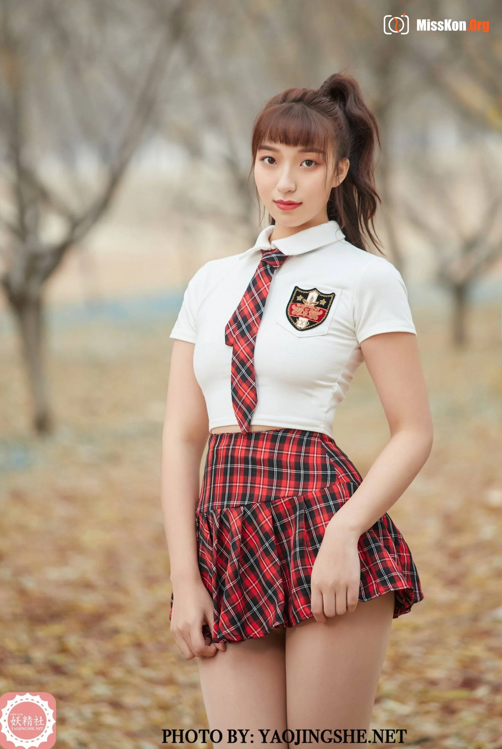 Li Jiaer: Holiday (T2125) - Photo 4