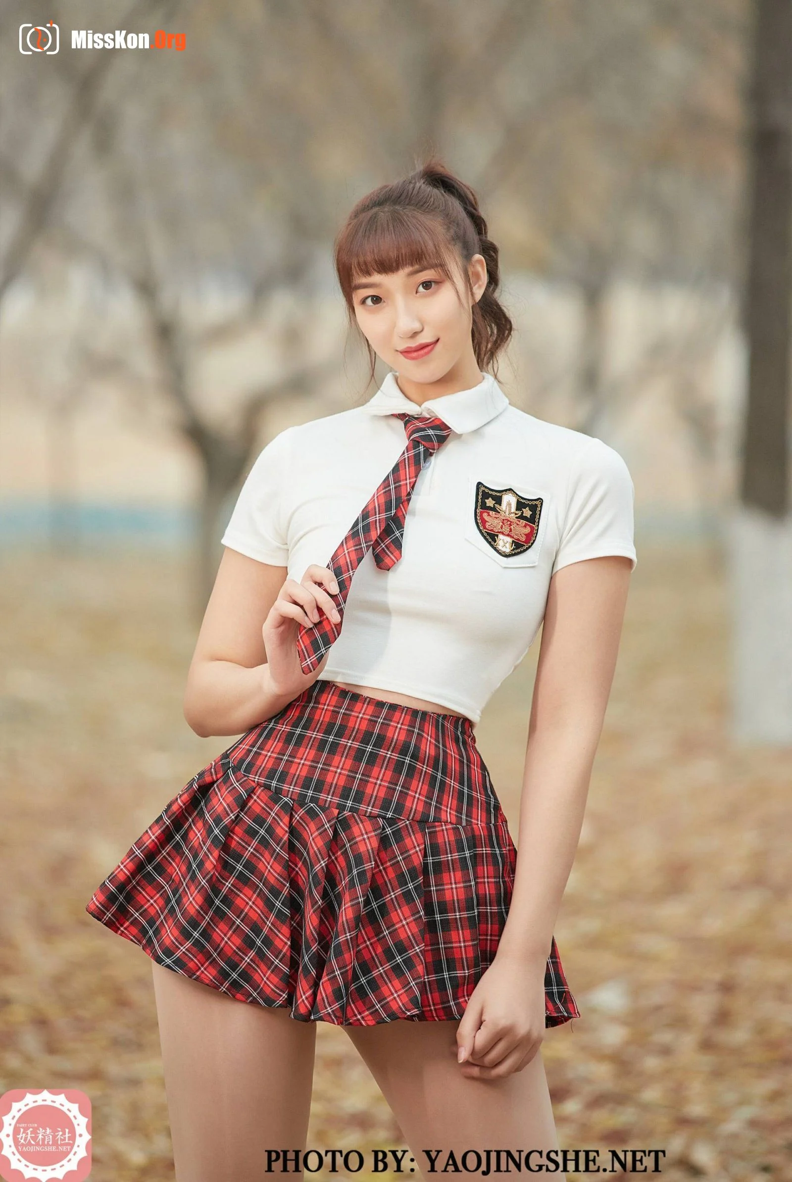 Li Jiaer: Holiday (T2125) - Photo 8